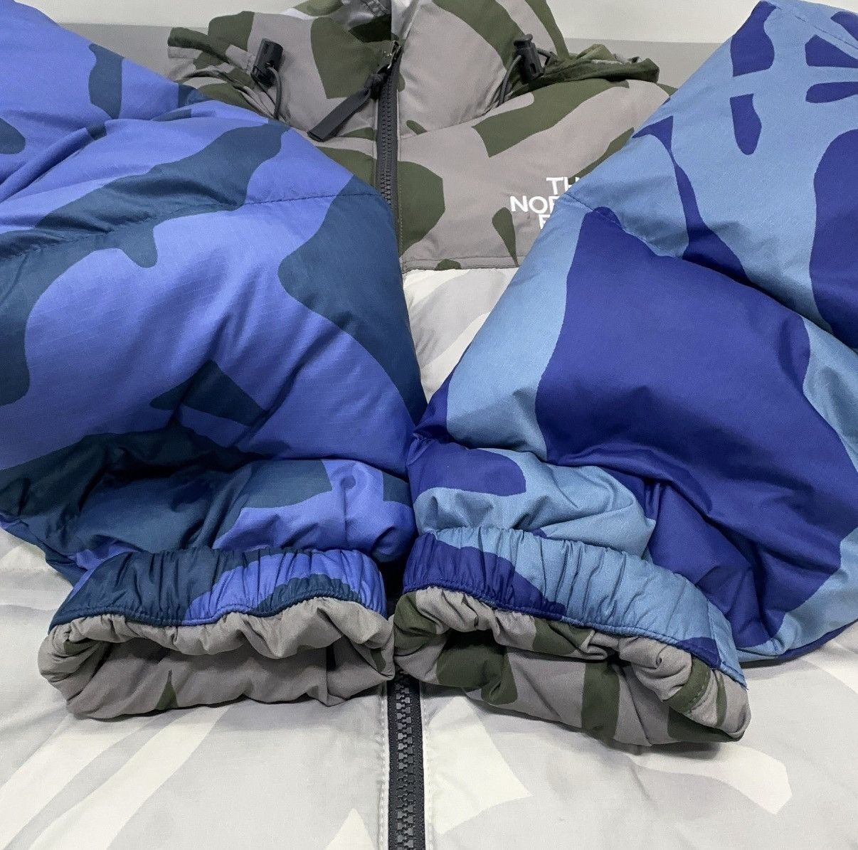 Kaws × The North Face KAWS x The North Face Retro 1996 Nuptse Jacket Size US L / EU 52-54 / 3 - 6 Thumbnail