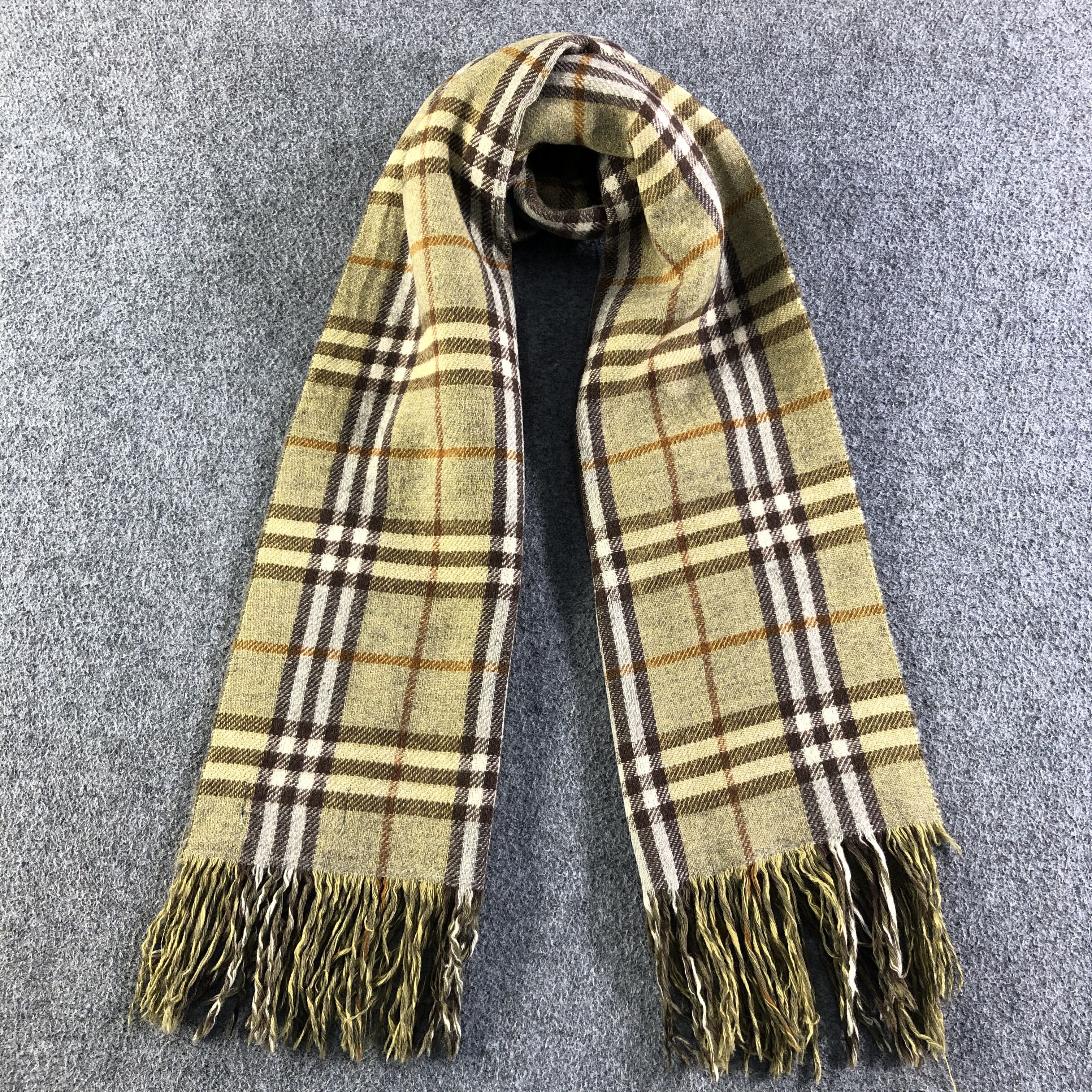Burberry Burberry Cashmere Scarf / Muffler / Neckwear Size ONE SIZE - 1 Thumbnail