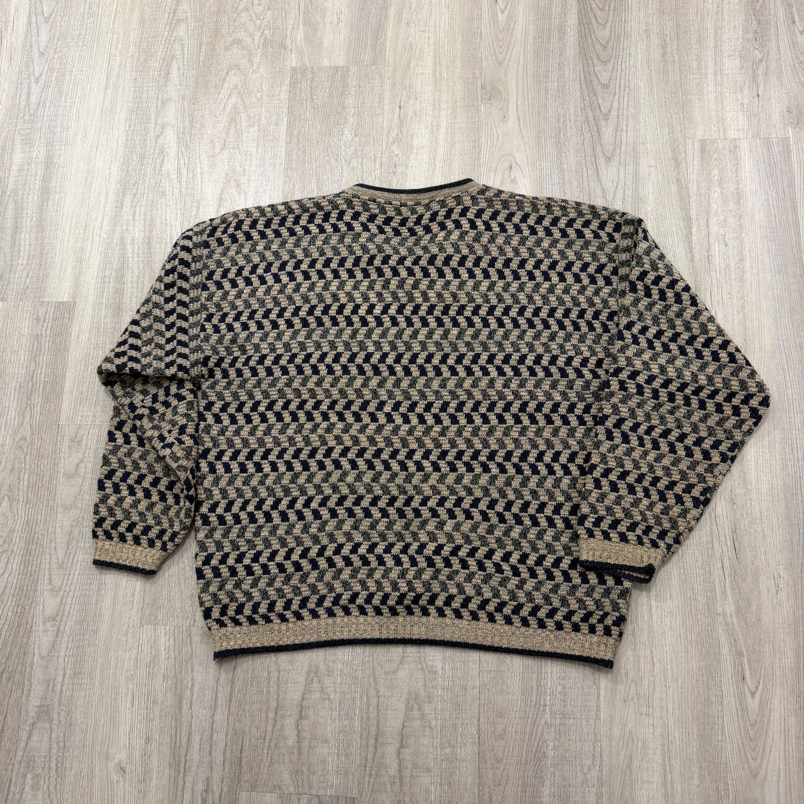 Vintage Vintage Van Heusen Sweater Men's Large Geometric Knit 90s Size US L / EU 52-54 / 3 - 5 Thumbnail