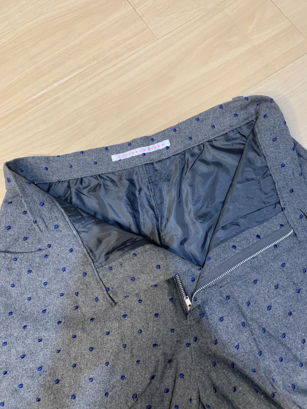 Issey Miyake Vintage Sunao Kuwahara Issey Miyake Short Pants Size US 30 / EU 46 - 5 Thumbnail