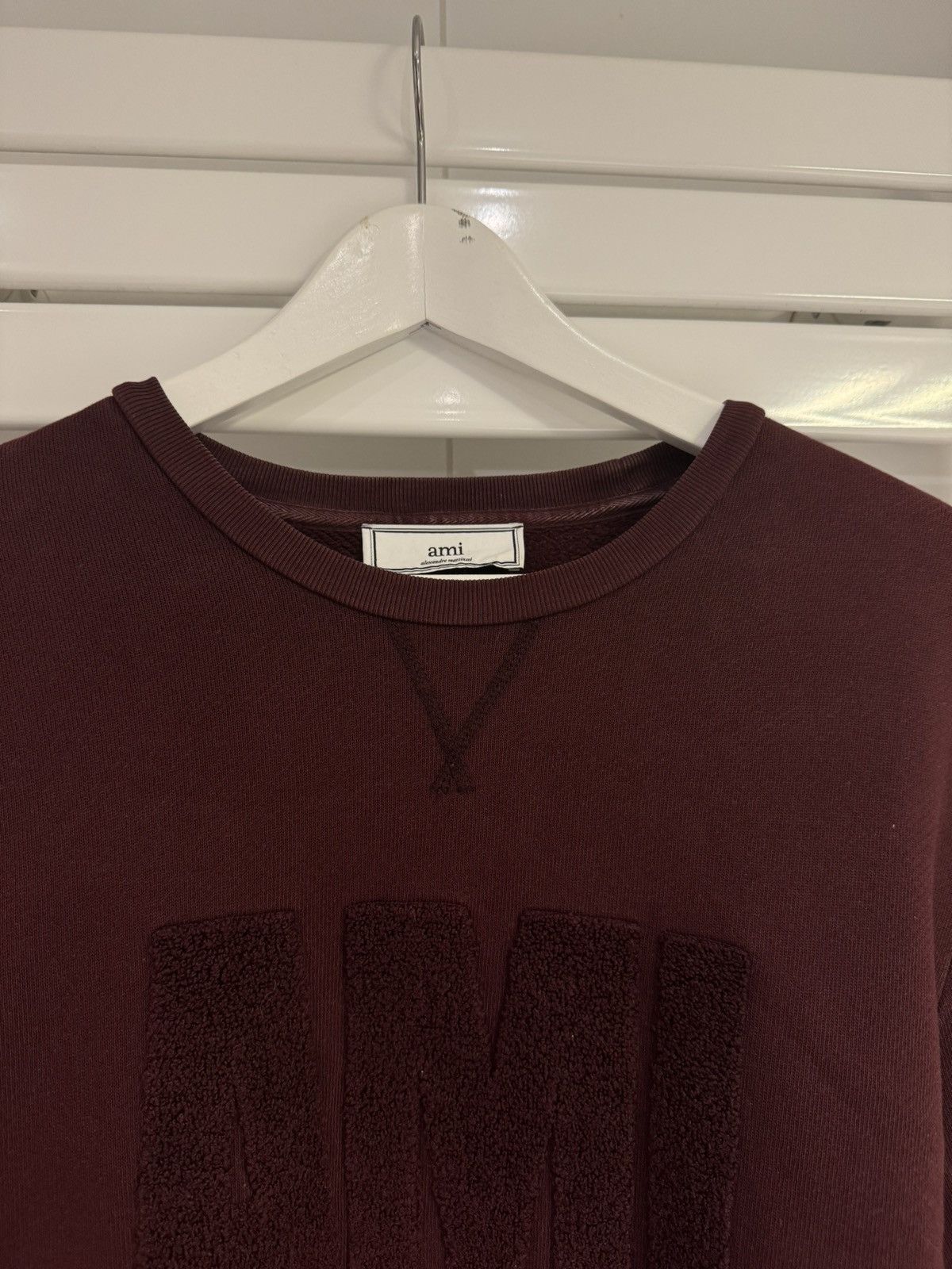 AMI AMI Paris Burgundy Crewneck w textured logo Size US M / EU 48-50 / 2 - 2 Thumbnail