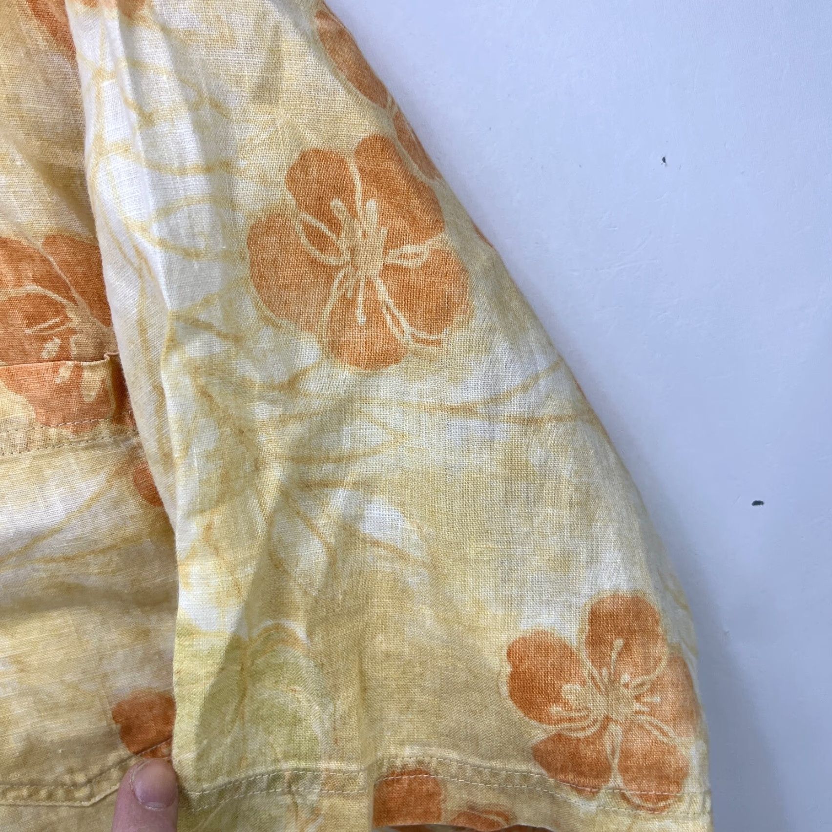 Tommy Bahama VINTAGE Tommy Bahama Shirt Short Sleeve Button-Up Large Orange Floral Hawaii Flower 90s Mens Size US L / EU 52-54 / 3 - 4 Thumbnail