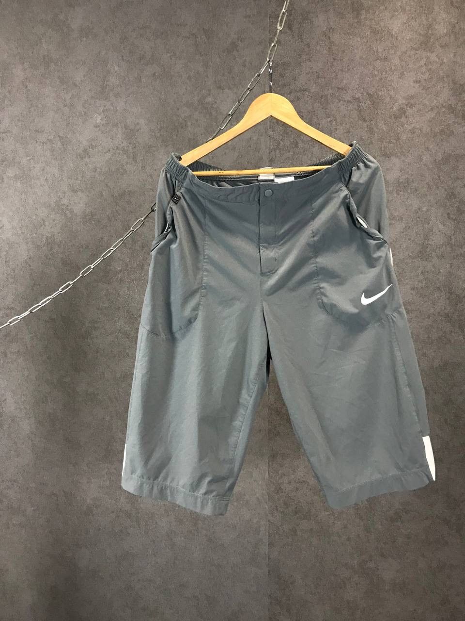 Nike Nike Court swoosh streetwear outdoor shorts Size US 36 / EU 52 - 1 Thumbnail