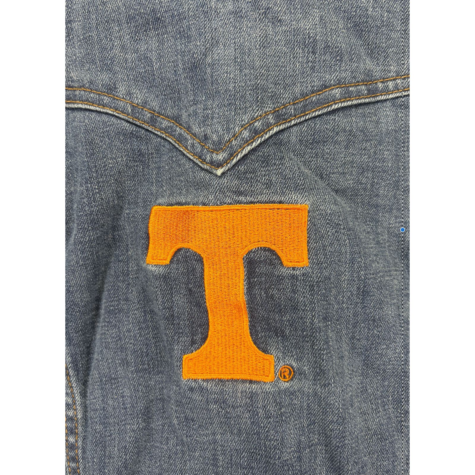 Wrangler Wrangler Tennessee Volunteers Football Jean Jacket Women XXL Size XXL / US 16-18 / IT 52-54 - 9 Thumbnail