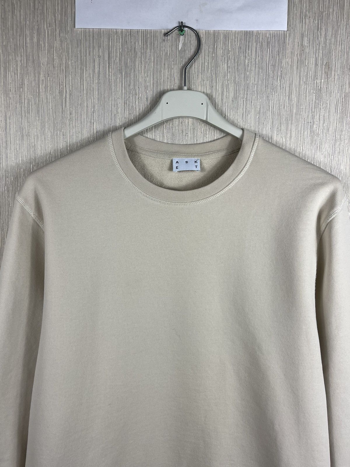 Asket × Designer Asket the sweatshirt basic crewneck beige cream aesthetic Size US L / EU 52-54 / 3 - 4 Thumbnail