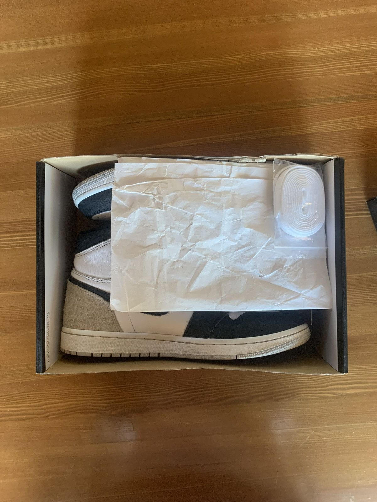 Jordan Brand × Nike Jordan 1 retro high OG bleached coral Size US 9 / EU 42 - 3 Thumbnail