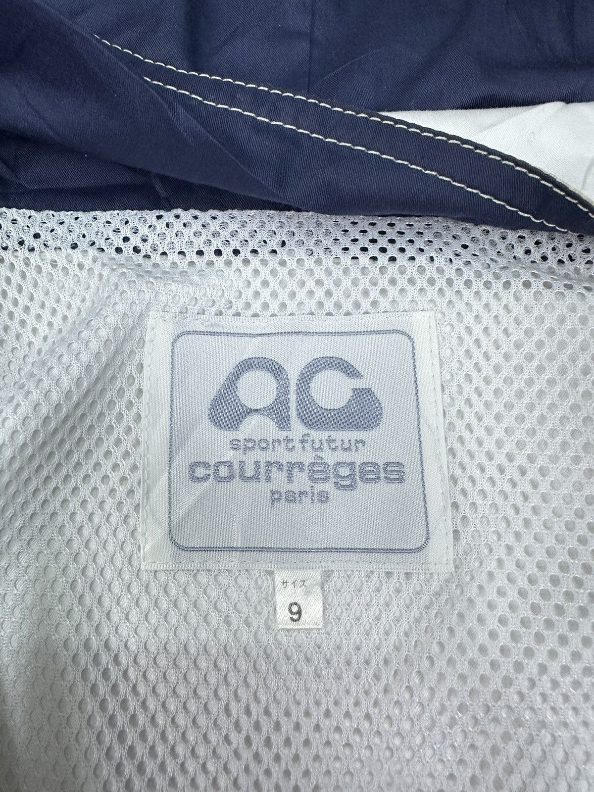 Courreges Courreges Nylon Windbreaker Vintage Jacket Z207 Size US L / EU 52-54 / 3 - 12 Thumbnail