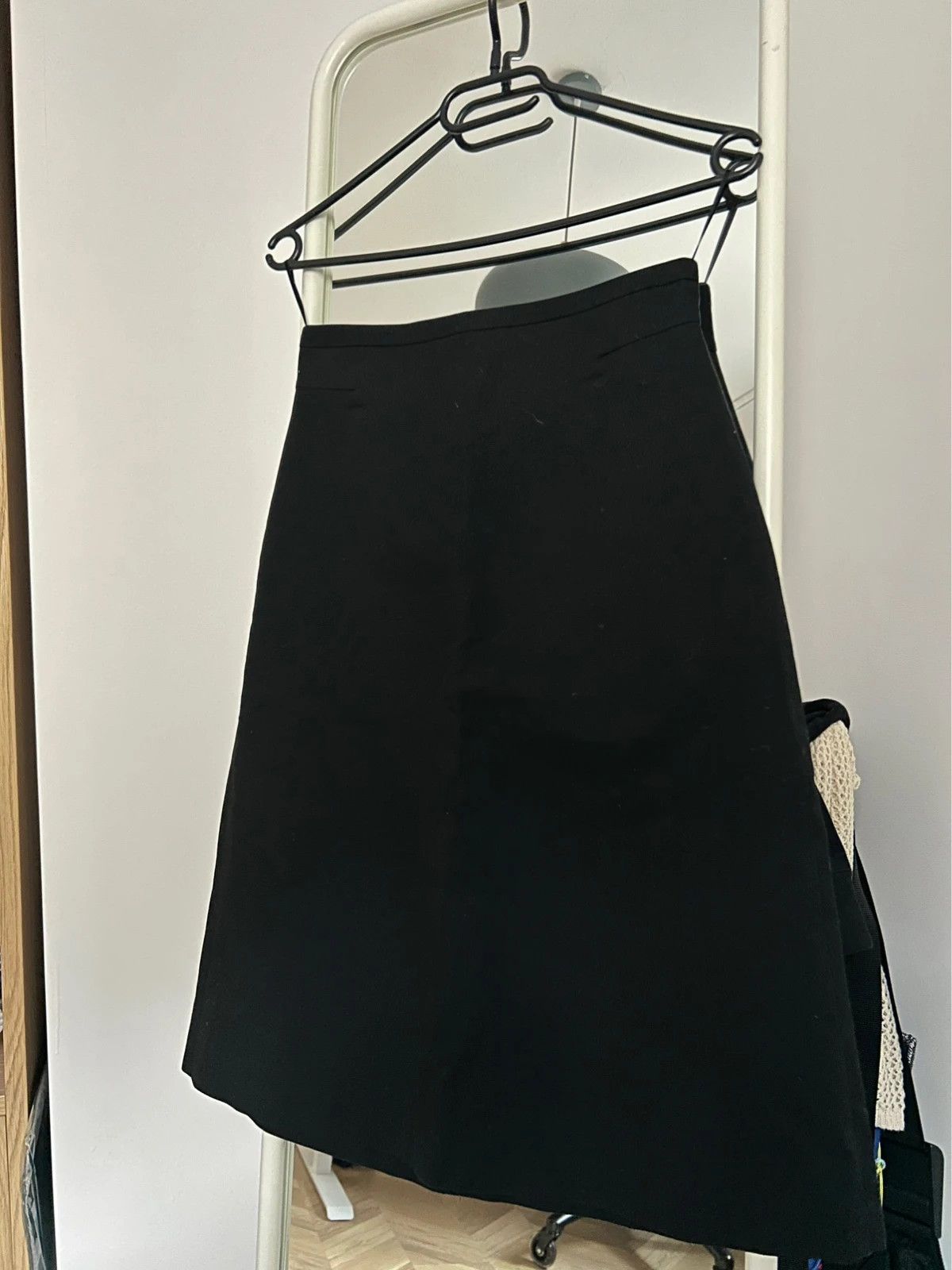 Viktor & Rolf Viktor & Rolf Black Midi Skirt Size 27" / US 4 / IT 40 - 2 Thumbnail