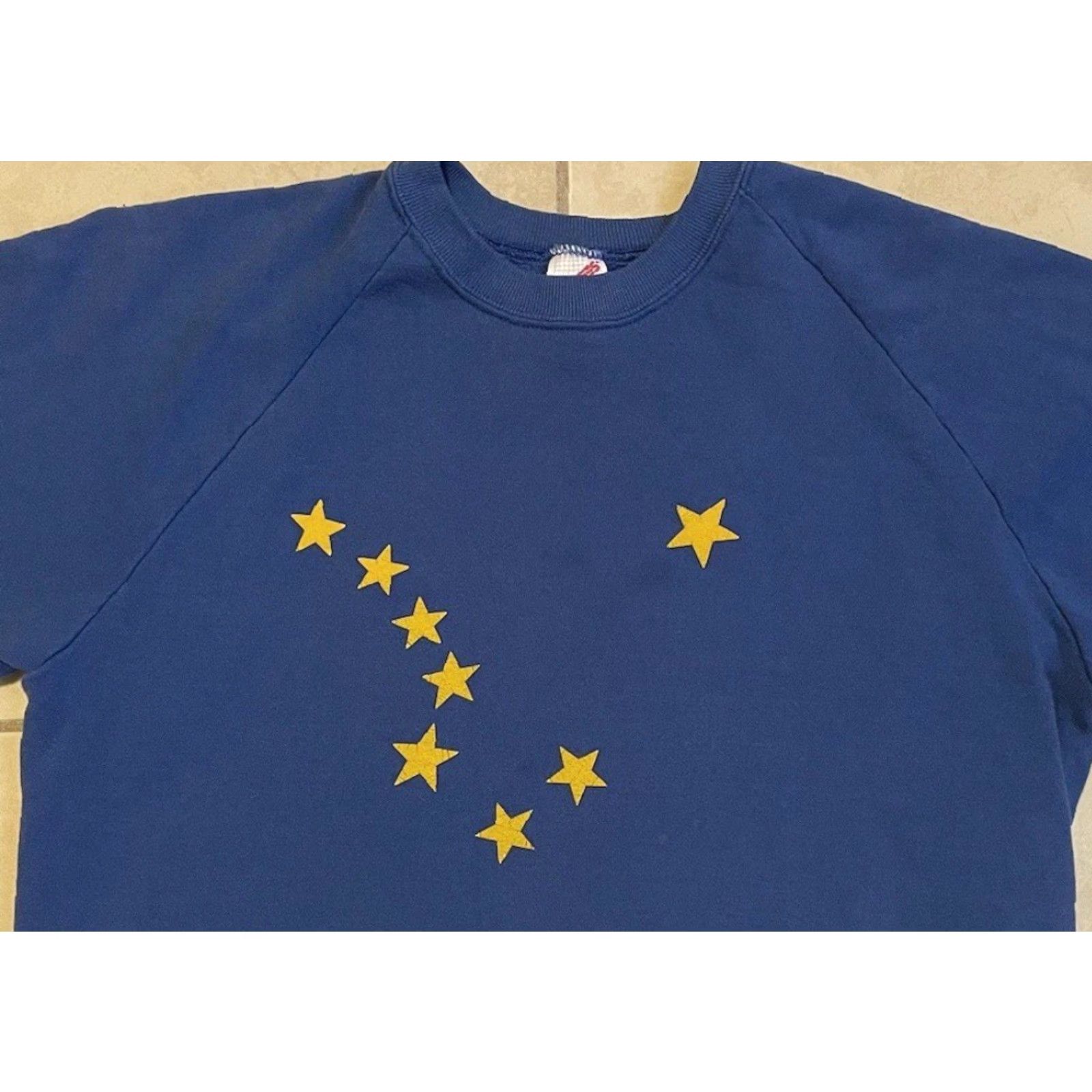 Vintage VINTAGE Alaska Faded Flag Sweatshirt M USA Star Snow Ski Biker Skate Grunge 80s 90s Motorcycle Men M Blue USA Sk sweatshirt Size US M / EU 48-50 / 2 - 6 Thumbnail