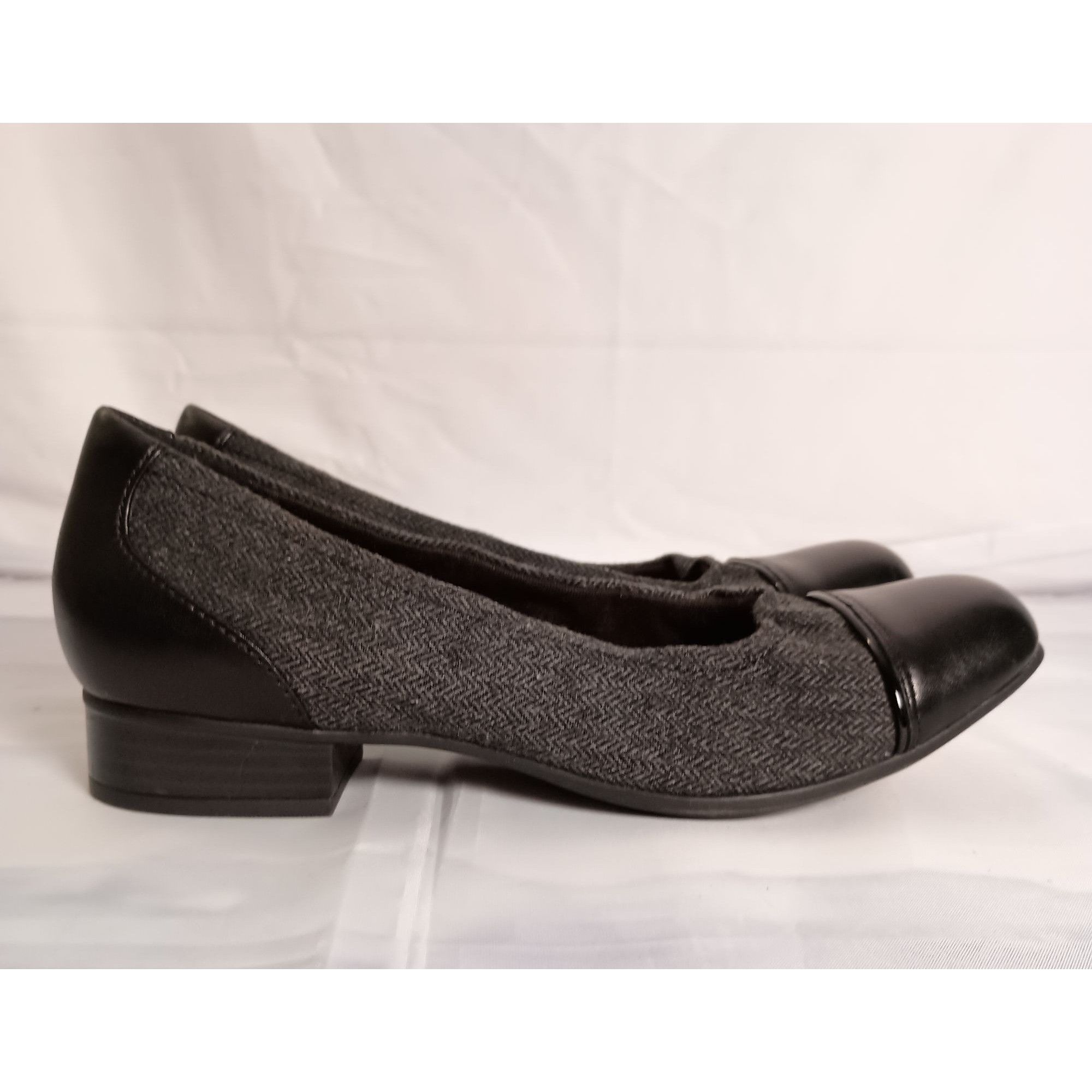 Clarks Clarks Juliet Step Women’s Slip-On Cap-Toe Flats Leather Twe Size US 7 / IT 37 - 3 Thumbnail