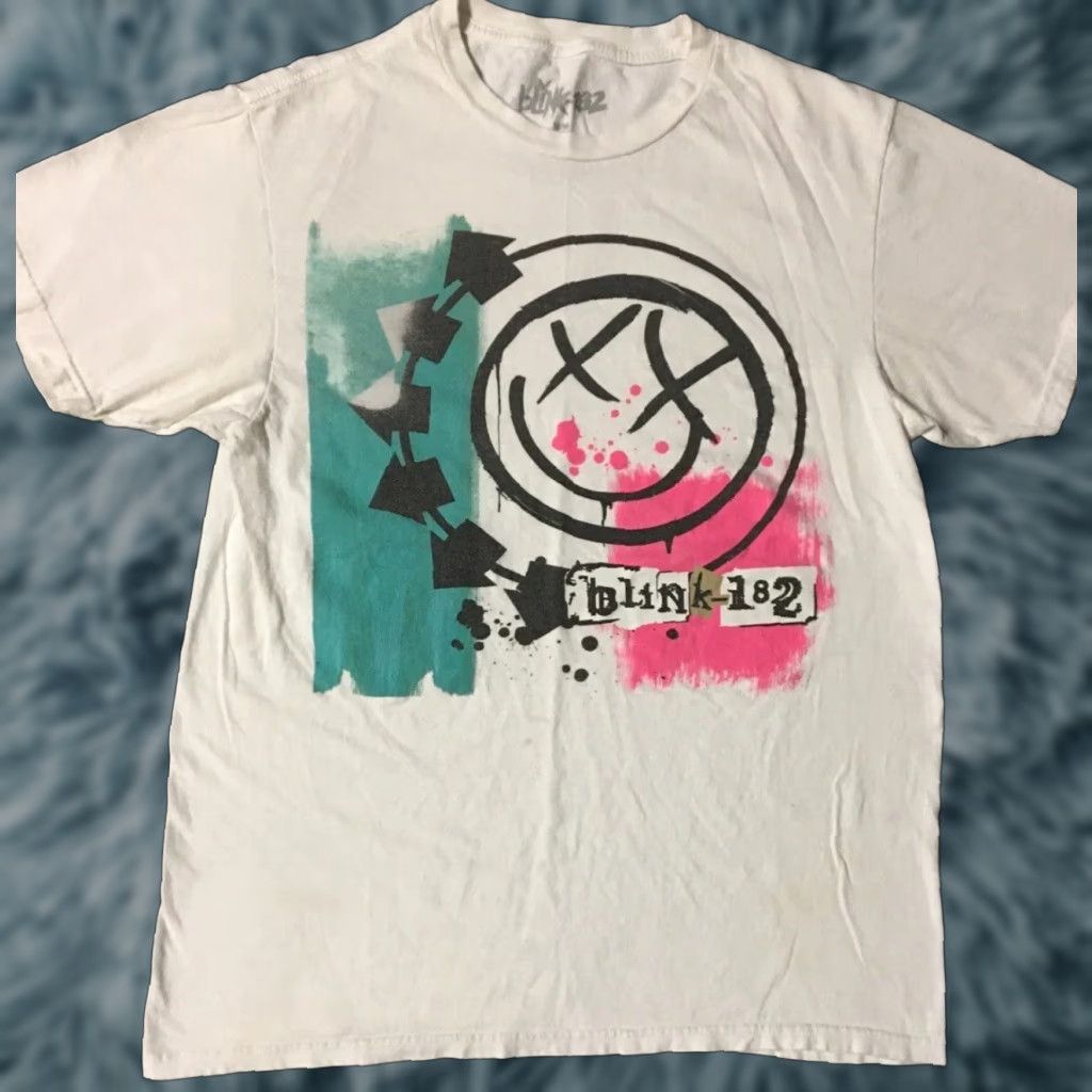 Vintage VINTAGE Blink 182 Faded Shirt S Punk Rock Music Tour Concert White Unisex Adults Small Smiley Face T-Shirt 80s 90s Grunge Punk Rock Band Size US S / EU 44-46 / 1 - 1 Thumbnail