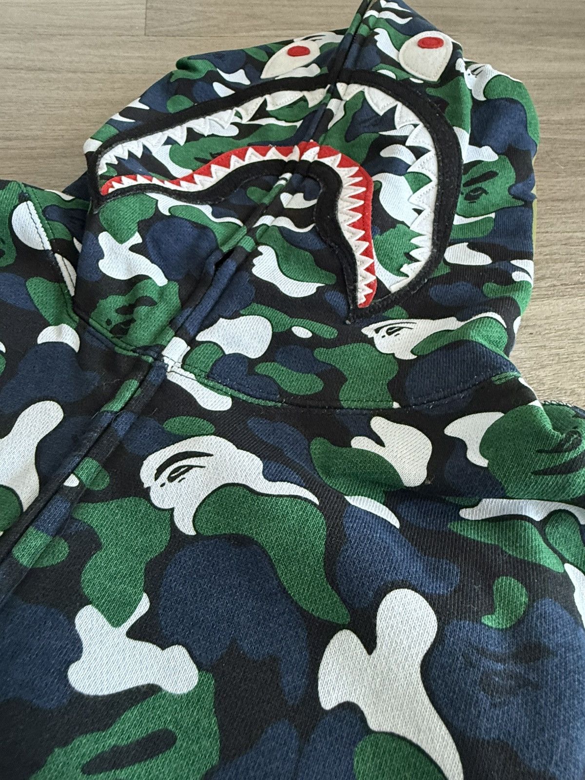 Bape Bape Isetan Shinjuku Separate shark full zip Size US XXL / EU 58 / 5 - 11 Thumbnail