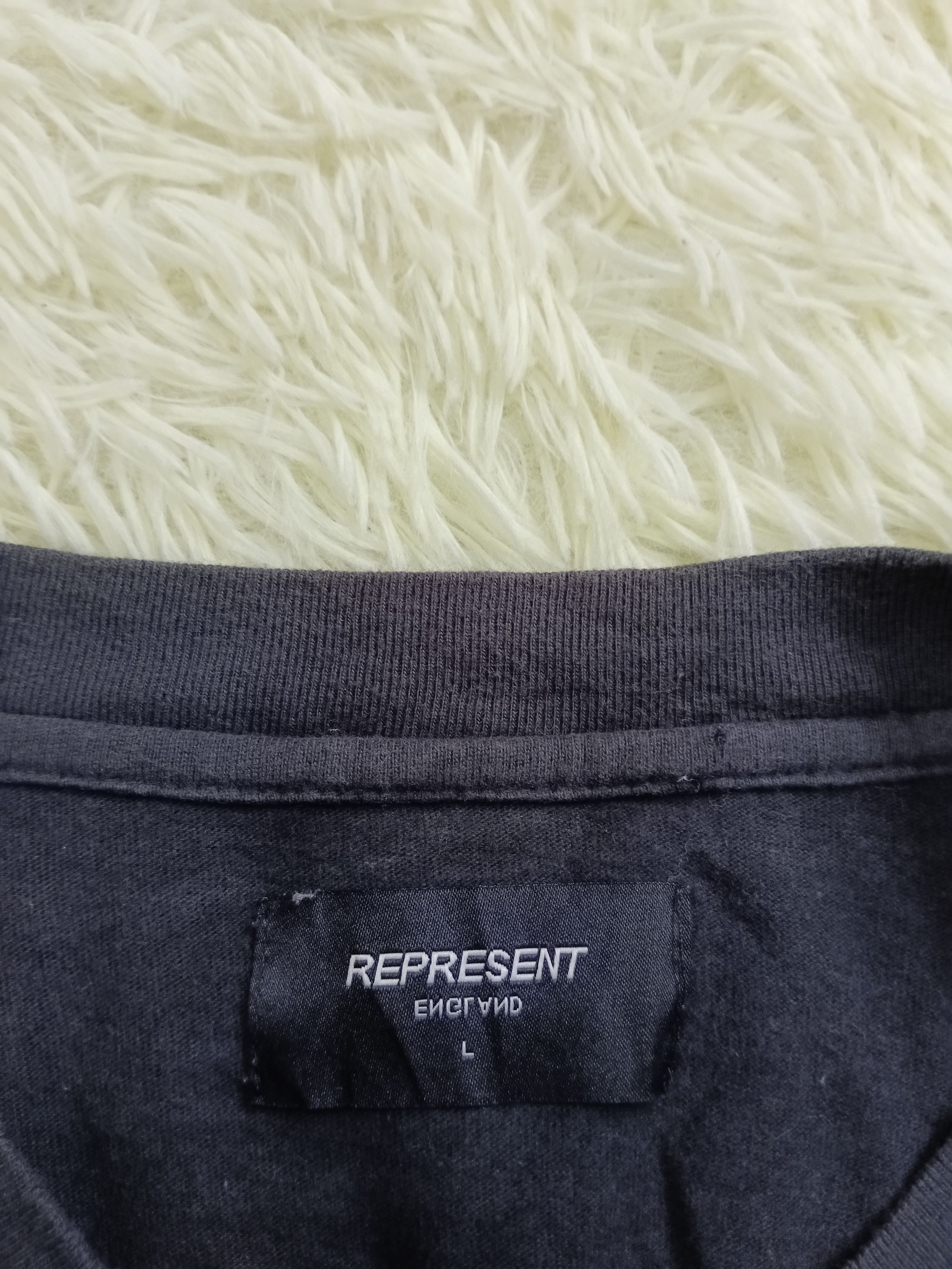 Represent Clo. BLACK FADE REPRESENT ENGLAND IS MINE Size US L / EU 52-54 / 3 - 5 Thumbnail