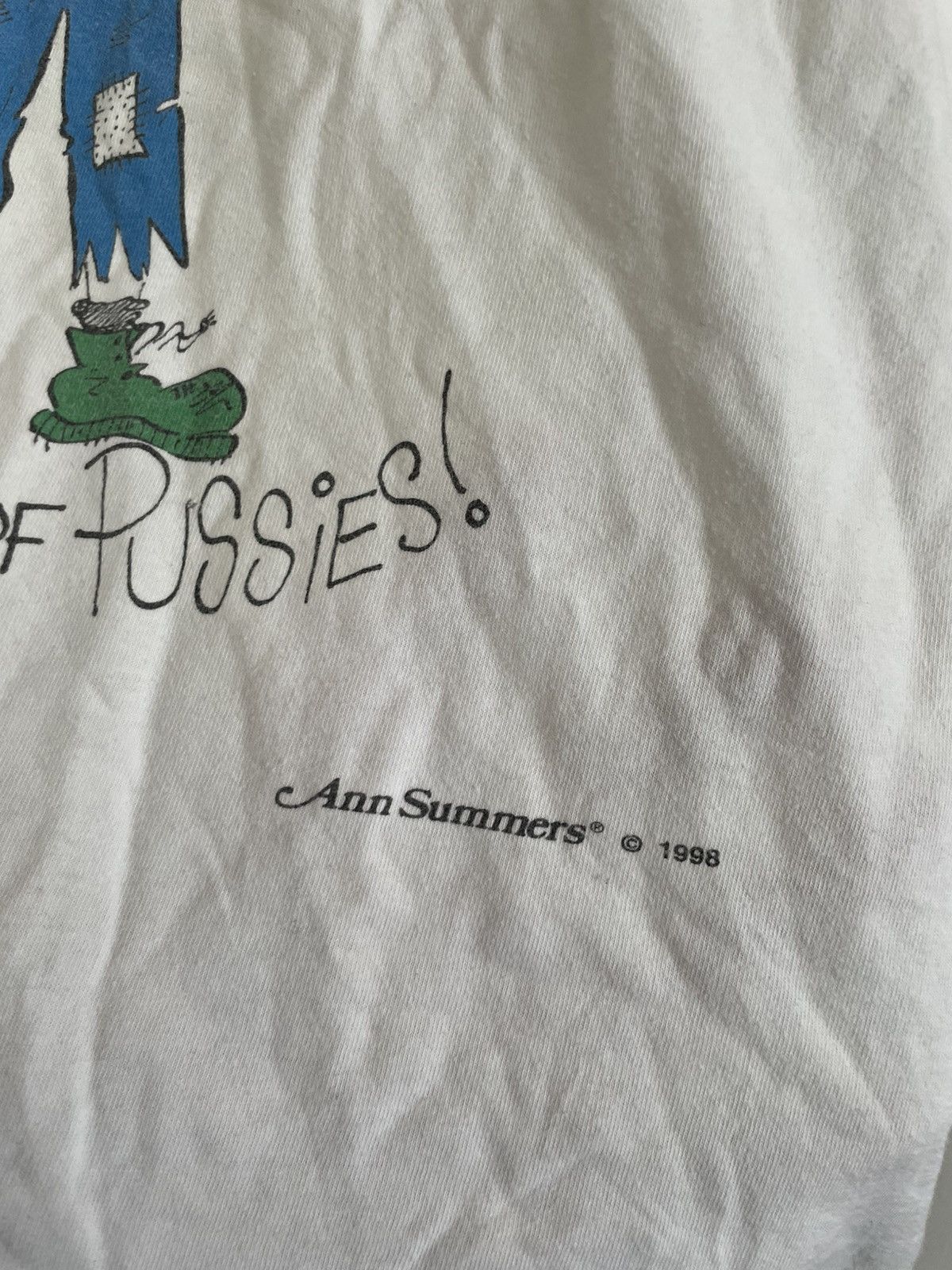 Vintage Vintage stroke lots Pussies homeless humor Tshirt Size US L / EU 52-54 / 3 - 3 Thumbnail