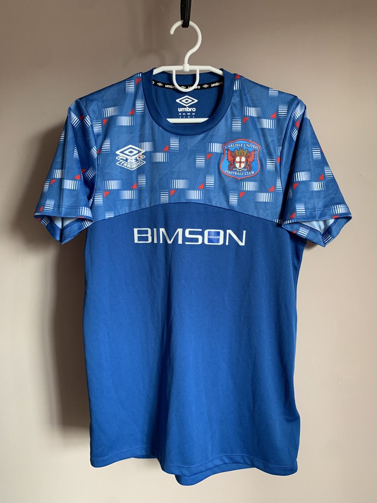 Umbro Carlisle United Training Football Shirt Umbro Soccer Jersey Size US S / EU 44-46 / 1 - 1 Thumbnail
