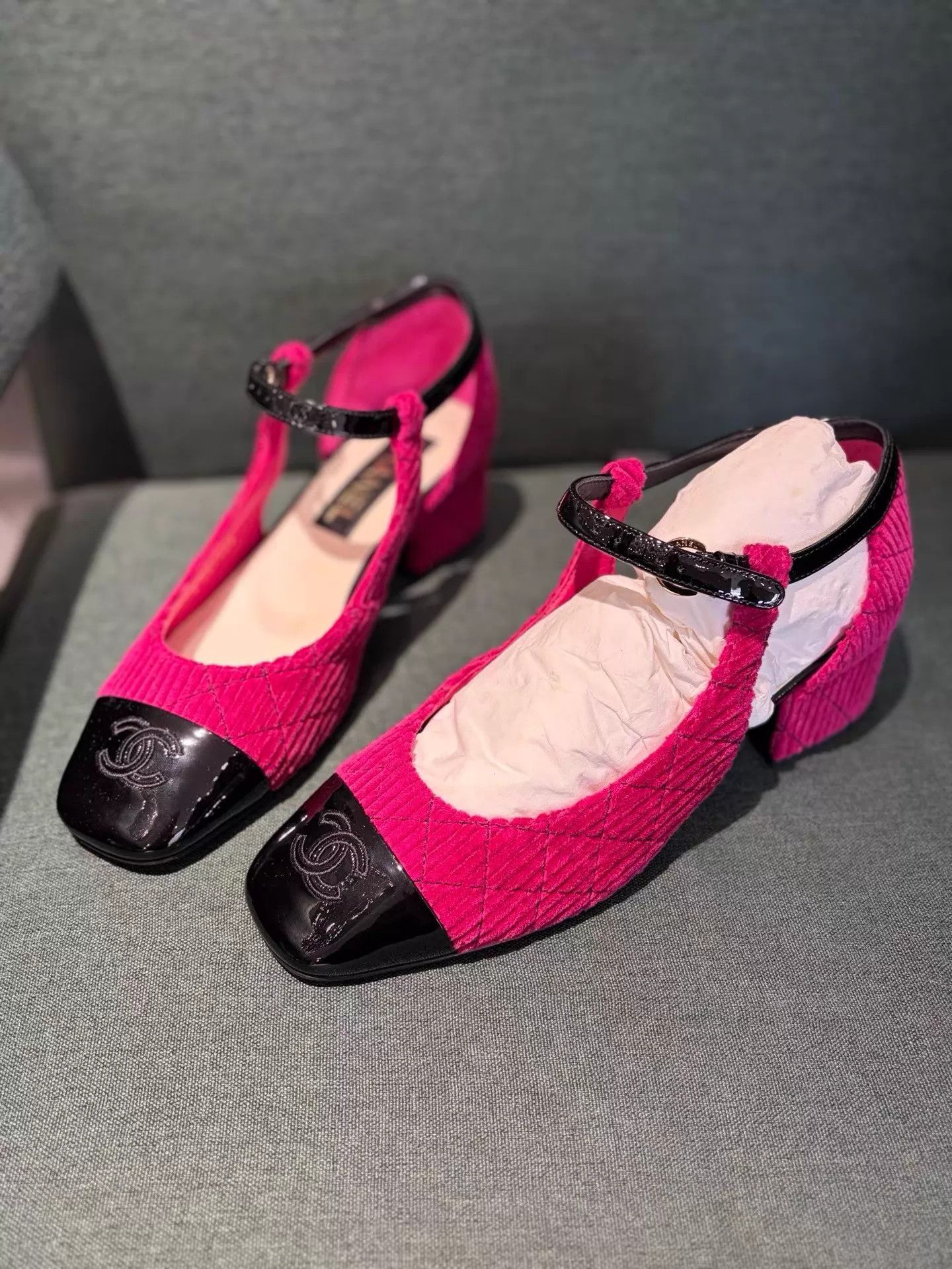 Chanel Chanel Runway Corduroy Mary Jane Peach Pink 37.5 New Size US 7 / IT 37 - 1 Thumbnail