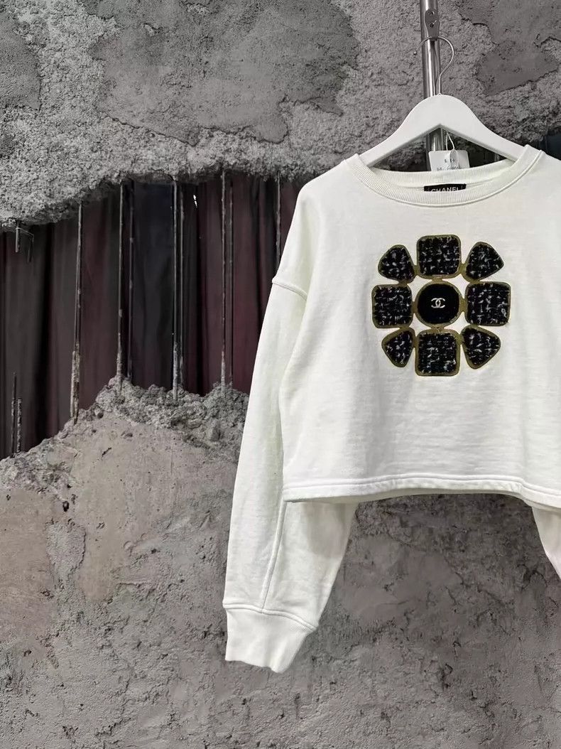 Chanel Chanel Black gold mountain camellia tweed decorative sweat Size S / US 4 / IT 40 - 3 Thumbnail