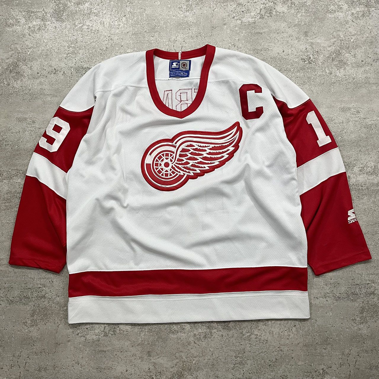 image of Nhl Detroit Red Wings Starter Hockey Jersey Steve Yzerman, Men's (Size 2XL)