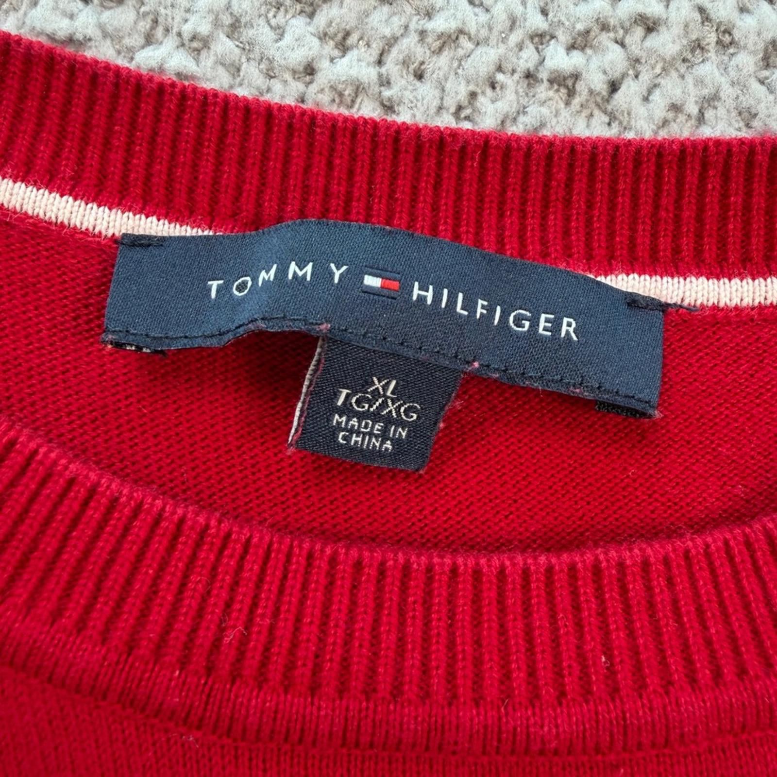 Tommy Hilfiger Tommy Hilfiger Red Heart Knit Sweater Crewneck Womens XL Size XL / US 12-14 / IT 48-50 - 4 Thumbnail