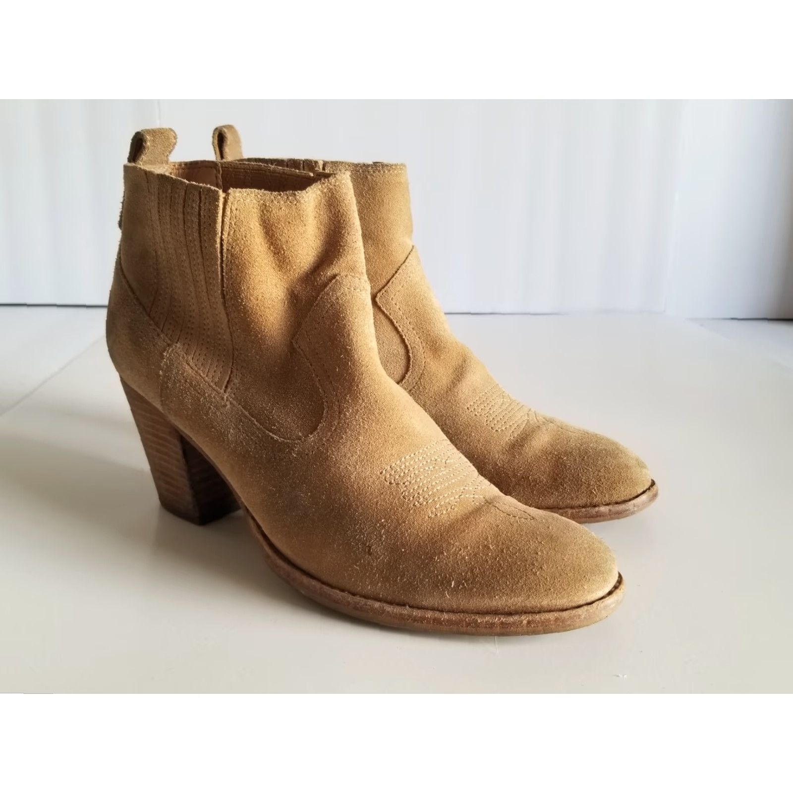 Dolce Vita **DOLCE VITA Tan Suede Block Heel Pointed Toe Ankle Boot Size 9.5** User: DOLCE VITA Tan Suede Block Heel Pointed Toe Ankle Boot Size 9.5 Size US 10 / IT 40 - 2 Thumbnail