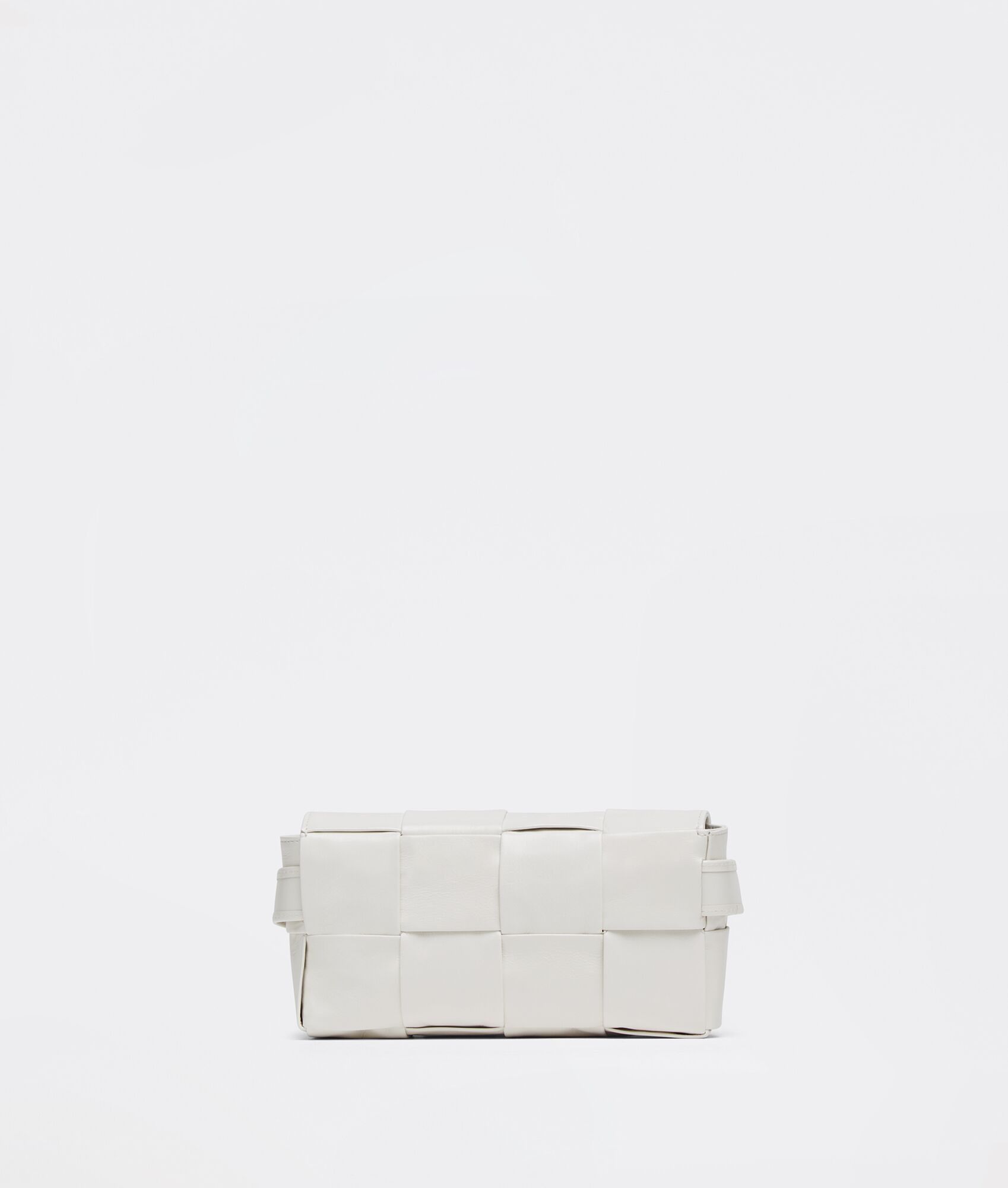 Bottega Veneta o1n1vont0225 Size: OS / Cassette Belt Bag in White Size ONE SIZE - 3 Thumbnail