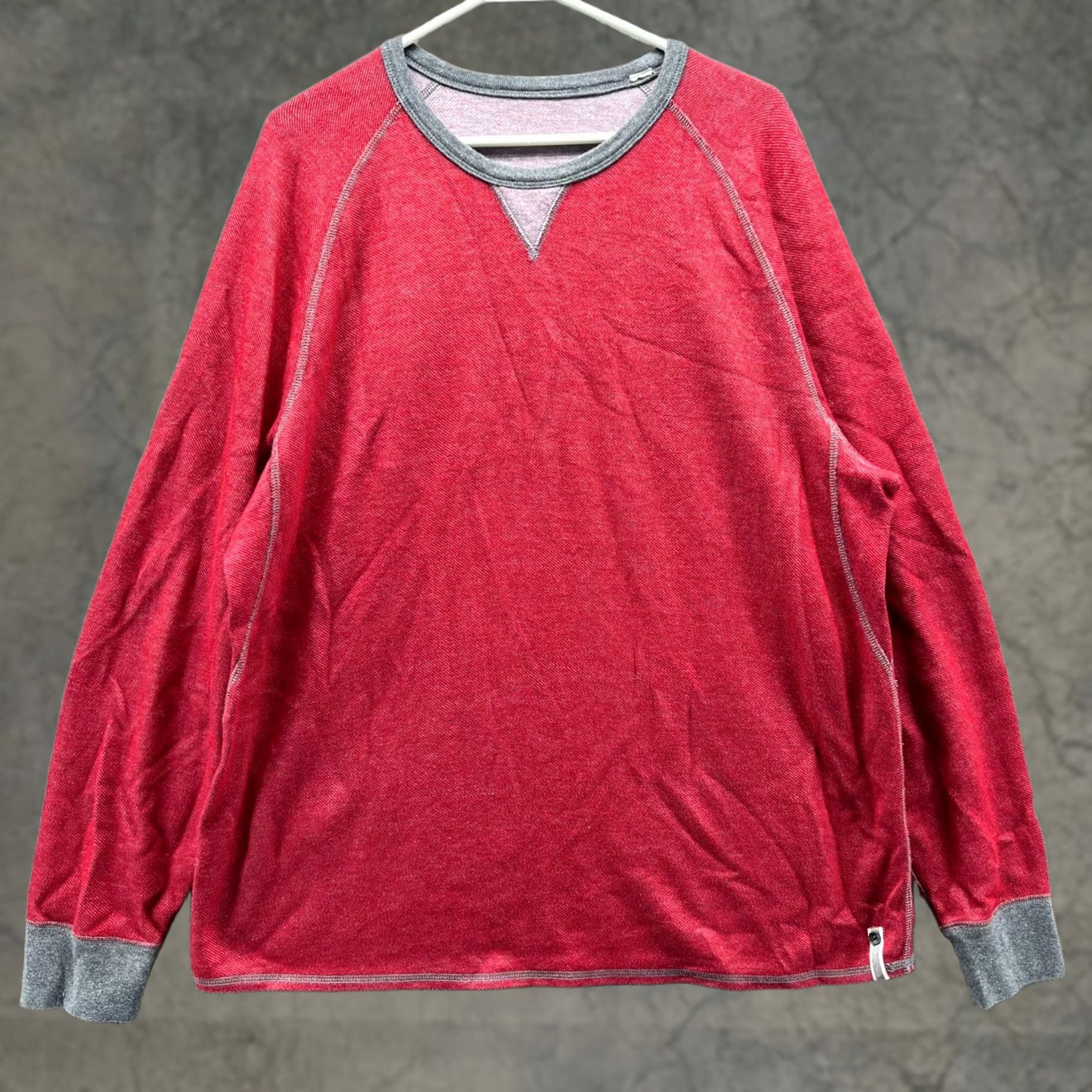 Tommy Bahama VINTAGE Tommy Bahama Sweater Mens Large Red Grey Adult Pullover Crewneck Fleece Sweater Size US L / EU 52-54 / 3 - 1 Thumbnail