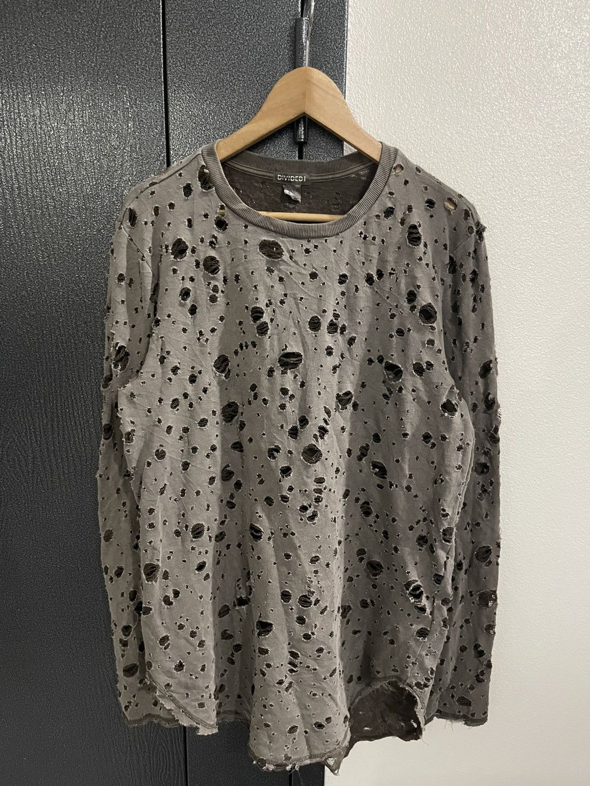 Vintage Vintage h&m Distressed brown longsleeve Tshirt Size US M / EU 48-50 / 2 - 1 Thumbnail