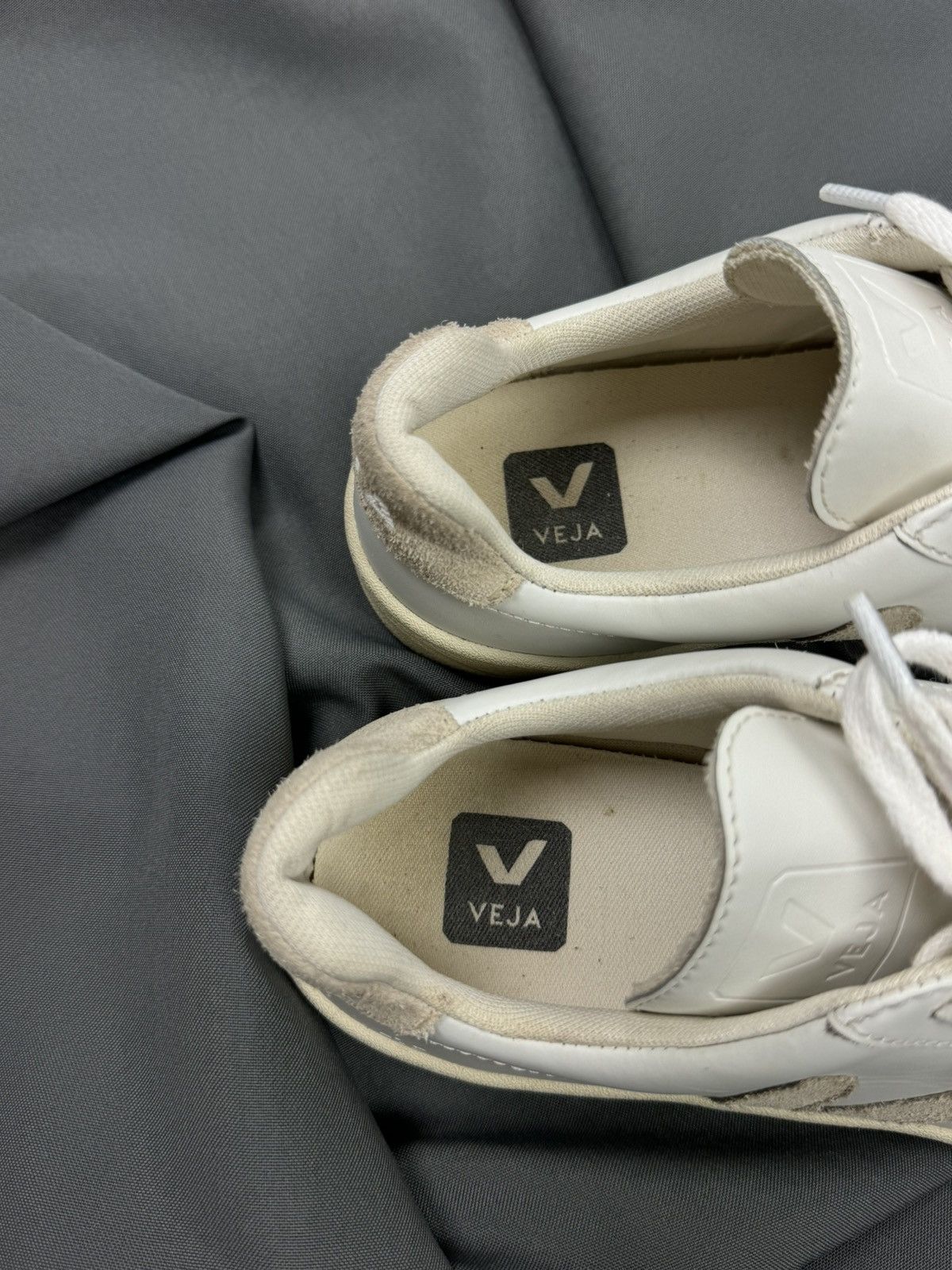 Other Veja V-12 Leather White Unisex Low-Top Sneakers Size US 9 / IT 39 - 10 Thumbnail