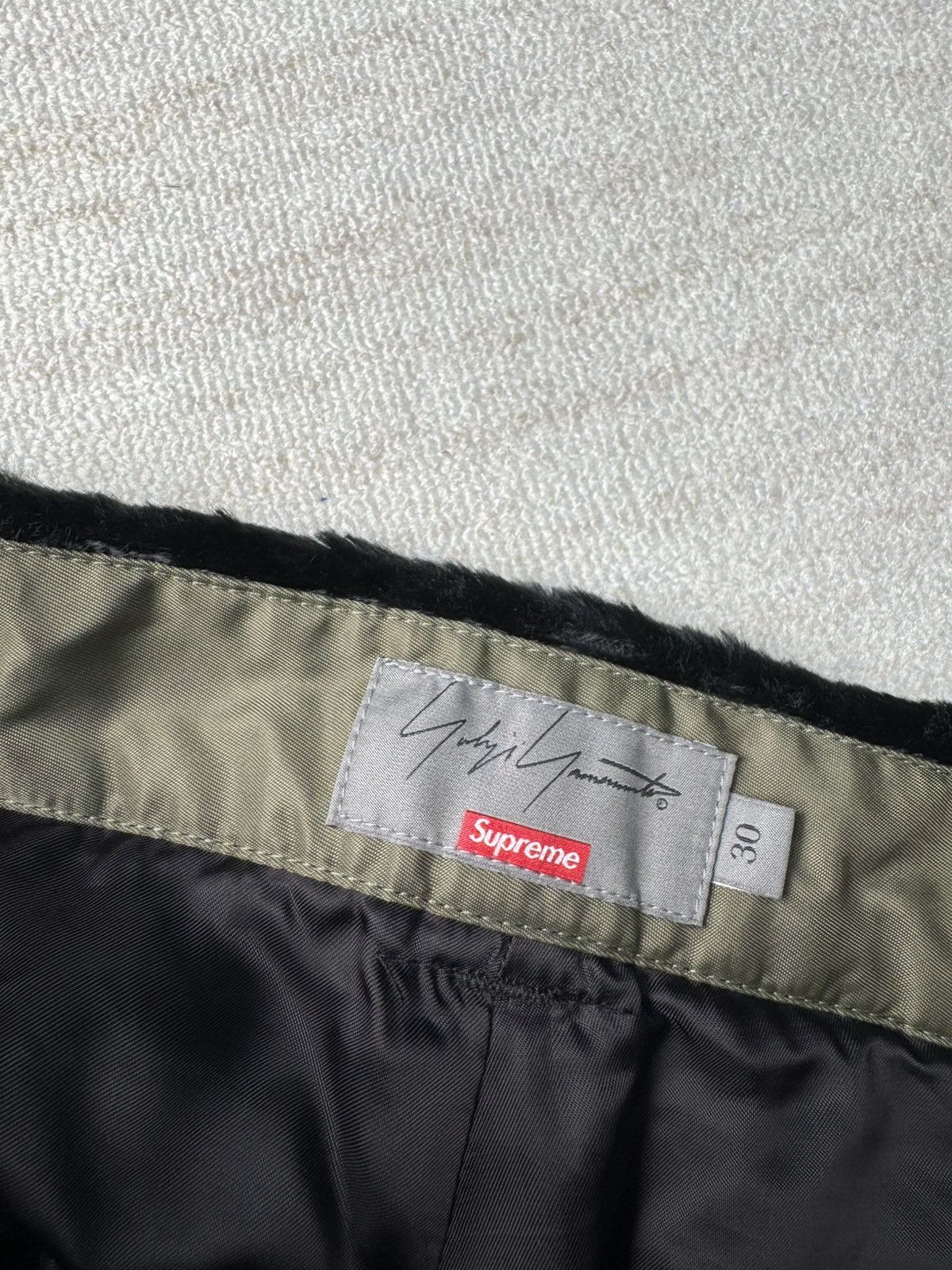 Supreme × Yohji Yamamoto Faux fur cargo pant S Size US 30 / EU 46 - 4 Thumbnail