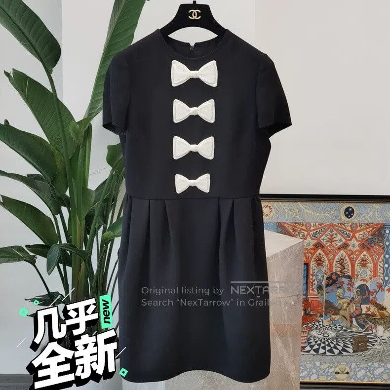 Valentino Valentino dress Size S / US 4 / IT 40 - 1 Thumbnail
