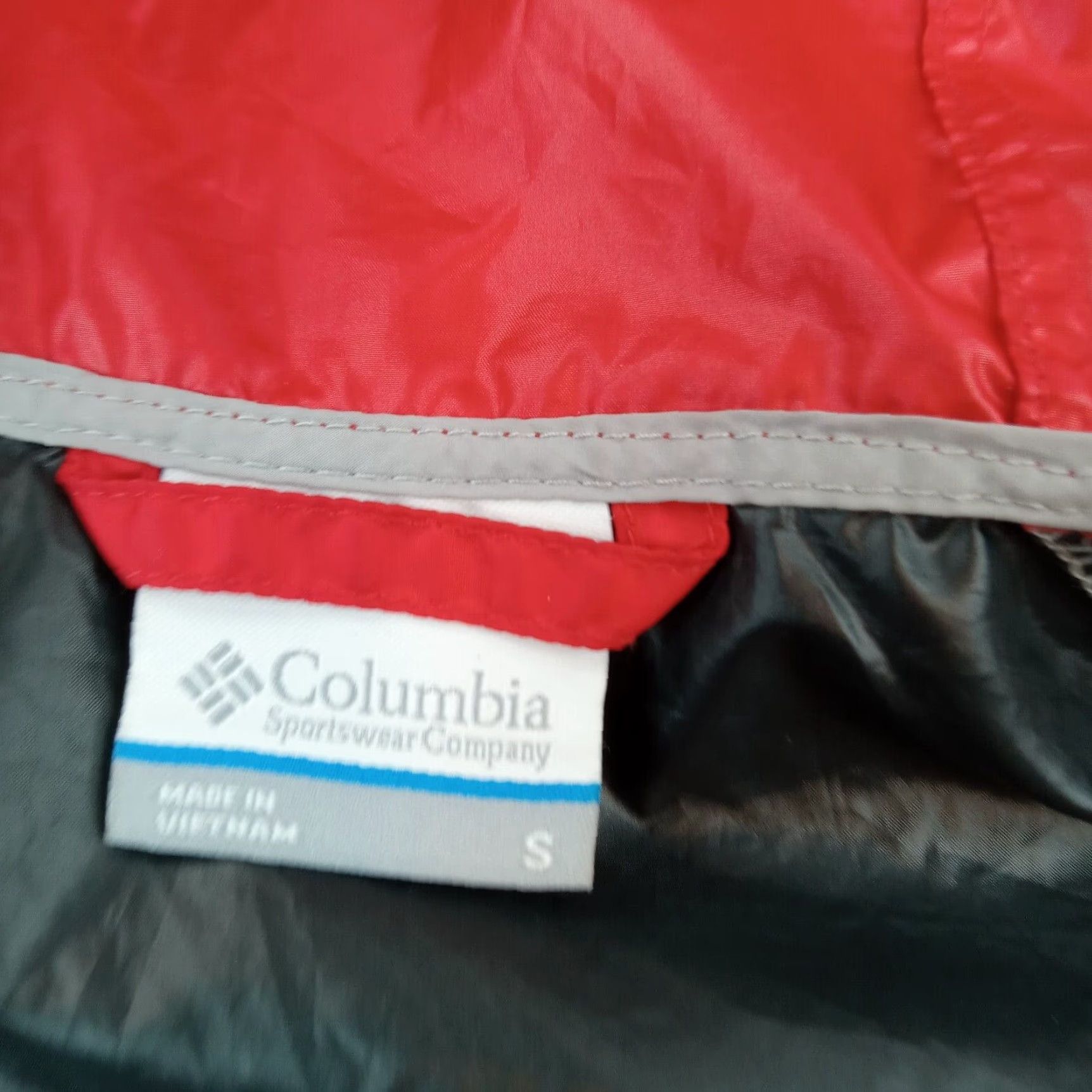 Vintage Columbia Mens Small Windbreaker Jacket Red Hooded Full Zip Size US S / EU 44-46 / 1 - 6 Thumbnail