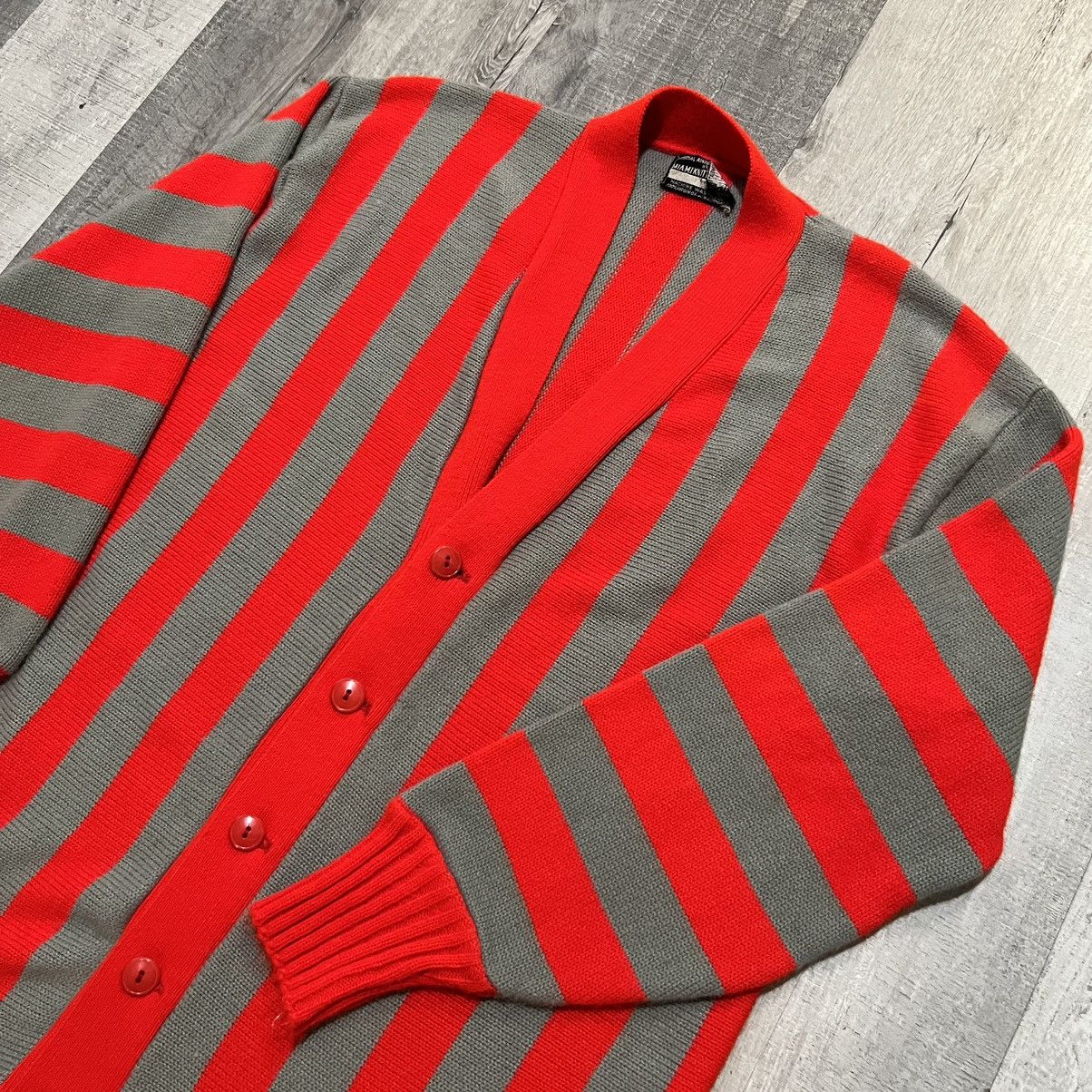 Vintage VTG Miami Knitting Mills 1960s Red Striped Grunge Cardigan Size US XL / EU 56 / 4 - 3 Thumbnail