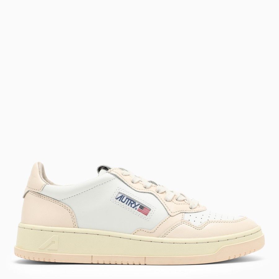 image of Autry O1D2Blof0124 Sneaker In White, Women's (Size 6)