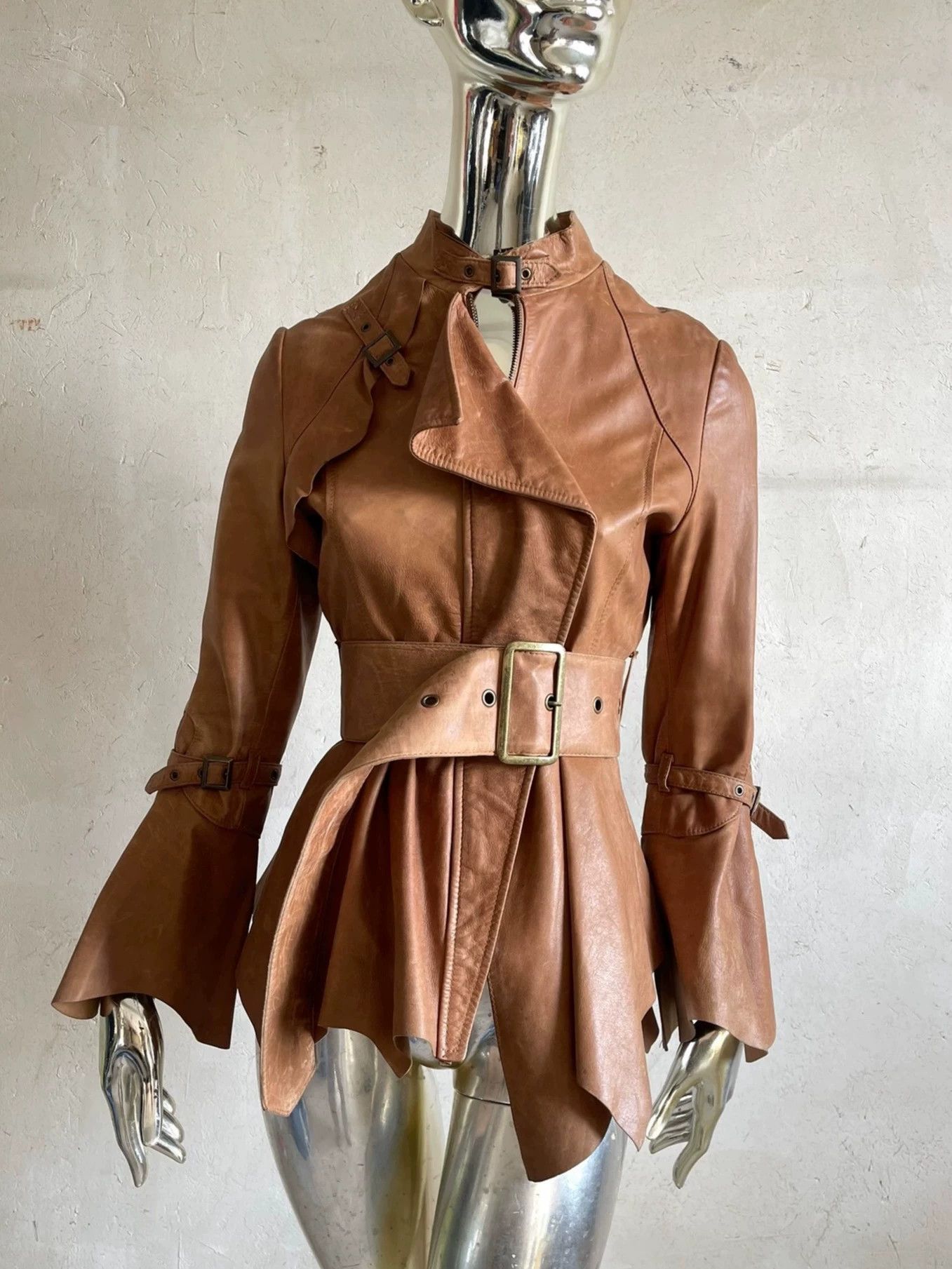 Other GOBELINS Vintage Irregular Hem Bell-Sleeve Leather Jacket Size M / US 6-8 / IT 42-44 - 1 Thumbnail