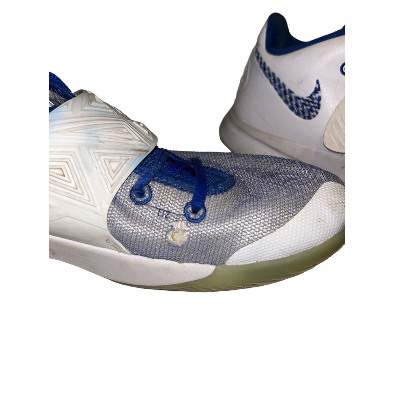 Nike Size 10.5 - Nike Kyrie Flytrap 3 White Varsity Royal BQ3060- Size US 10.5 / EU 43-44 - 6 Thumbnail