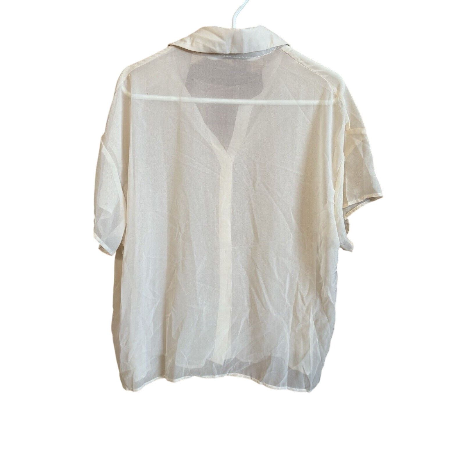 Shein SHEIN Button Down Shirt Women’s Small Size S / US 4 / IT 40 - 2 Thumbnail