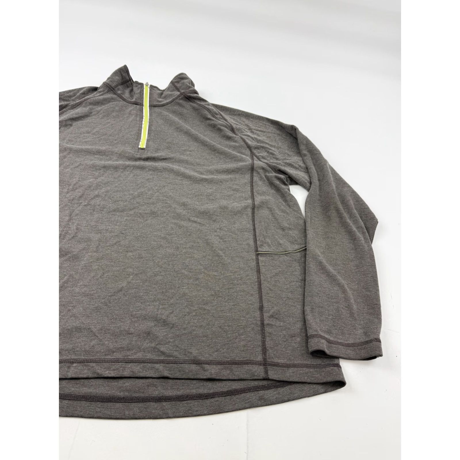 Tommy Bahama Tommy Bahama Pullover Mens XL Gray 1/4 Zip Lightweight Long Sleeve Casual Raglan Sleeve Mock Neck 75% Polyester 25% Rayon Size US XL / EU 56 / 4 - 2 Thumbnail