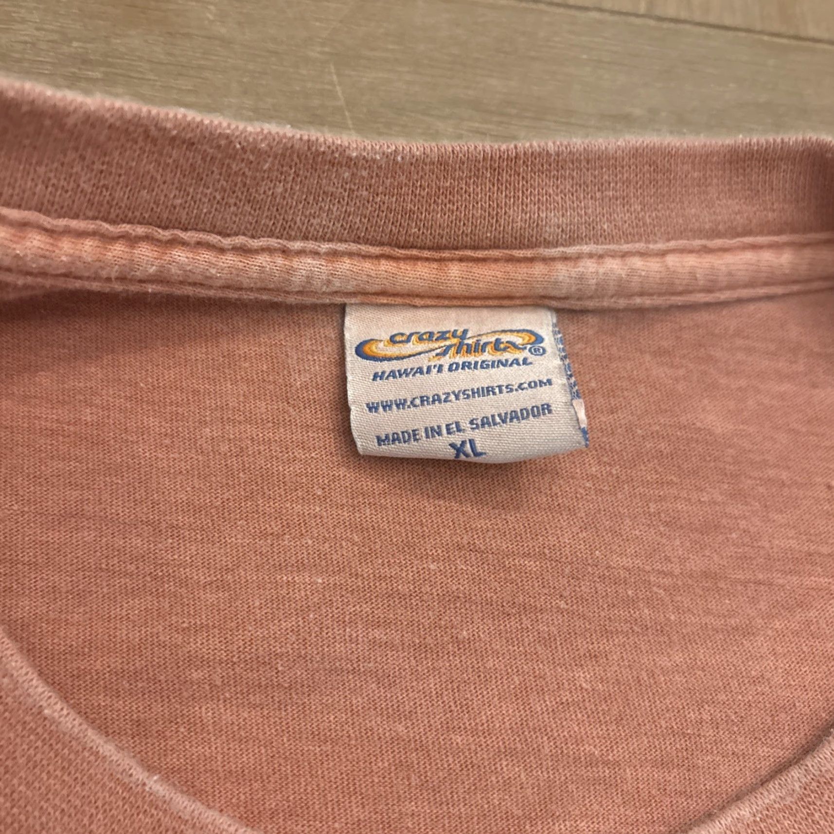 Vintage **CRAZY SHIRTS CHILE DYED FUNNY XL REGULAR PINKISH MEN'S T-SHIRT** User: **CRAZY SHIRTS CHILE DYED FUNNY XL MEN'S T-SHIRT** Size US XL / EU 56 / 4 - 3 Thumbnail