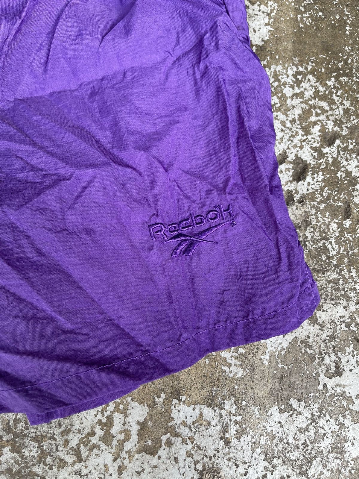 Reebok Vintage 90s Reebok Nylon Purple Tonal Shorts Size US 32 / EU 48 - 2 Thumbnail