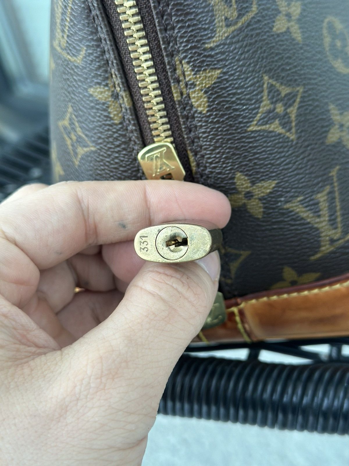 Louis Vuitton Louis Vuitton Alma PM Canvas Brown Monogram Leather Bag Size ONE SIZE - 11 Thumbnail