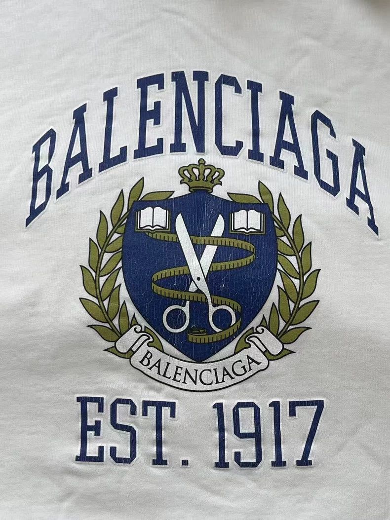 Balenciaga Balenciaga size 2 Letter Logo printed hooded long sleeve sw Size US S / EU 44-46 / 1 - 3 Thumbnail