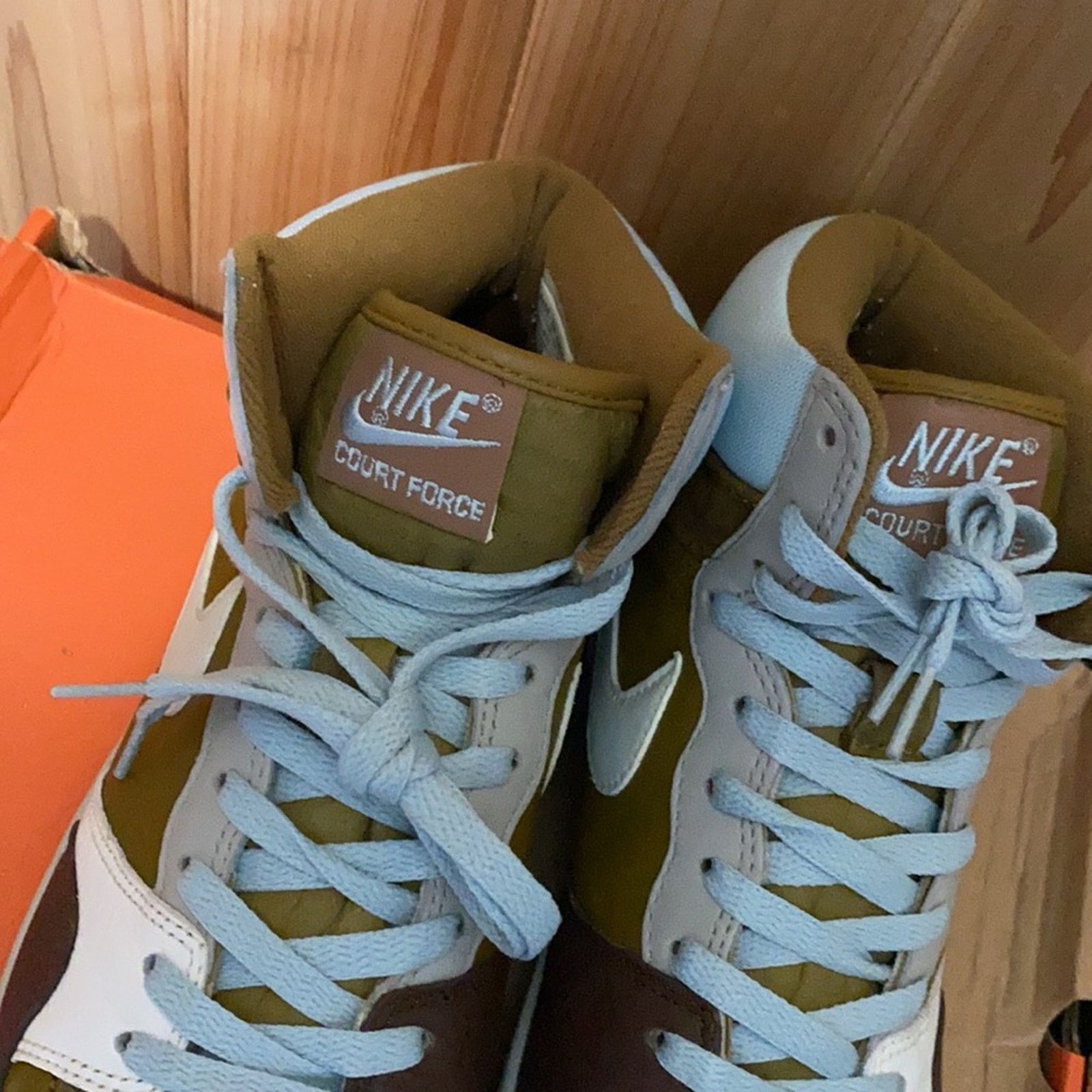 Nike 2006 Nike Court Force High Premium Spanish Moss White Granit Size US 11 / EU 44 - 10 Thumbnail