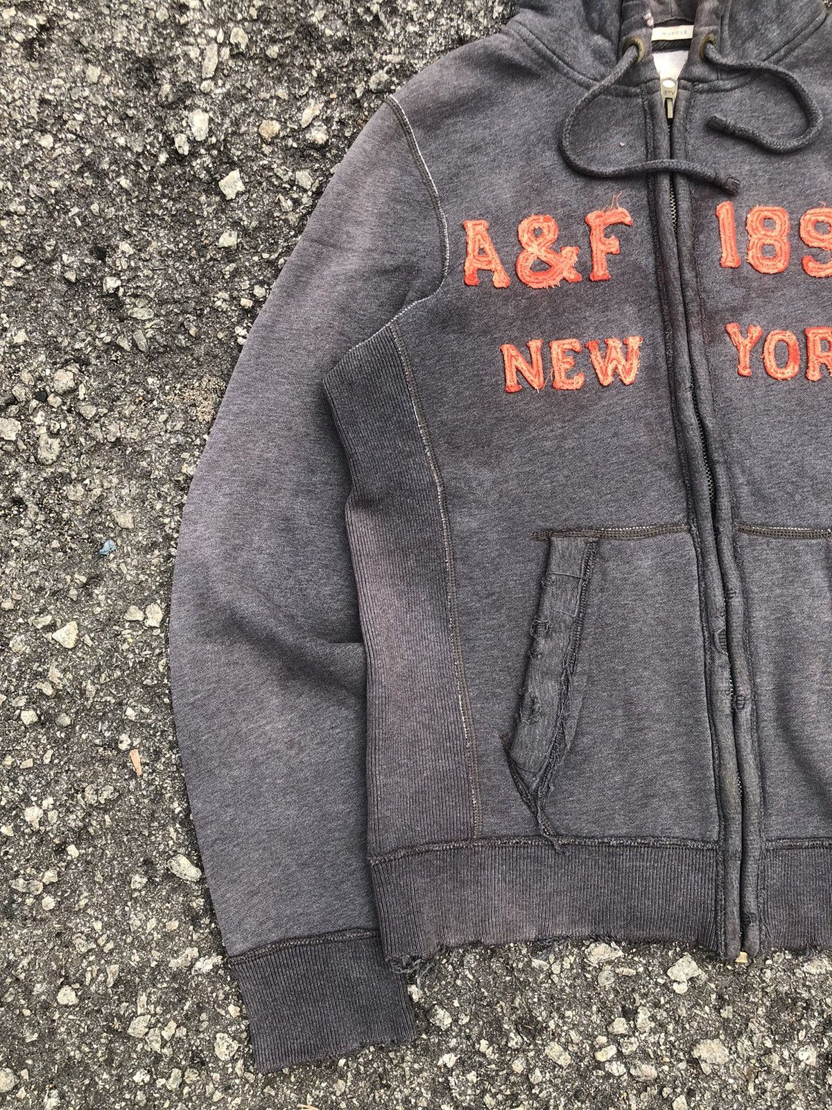 Vintage Vintage Sunfaded Abercrombie & Fitch Zipper Hoodie Size US L / EU 52-54 / 3 - 8 Thumbnail