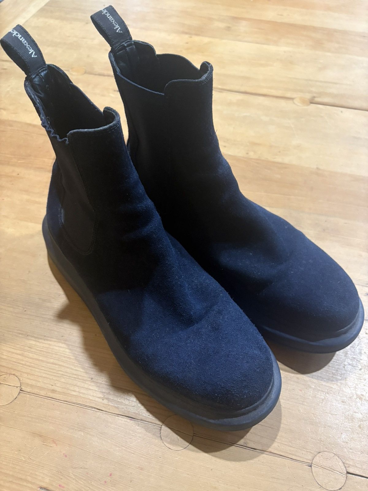 Alexander McQueen Alexander McQueen Suede Chelsea Boots Size US 11 / EU 44 - 1 Thumbnail