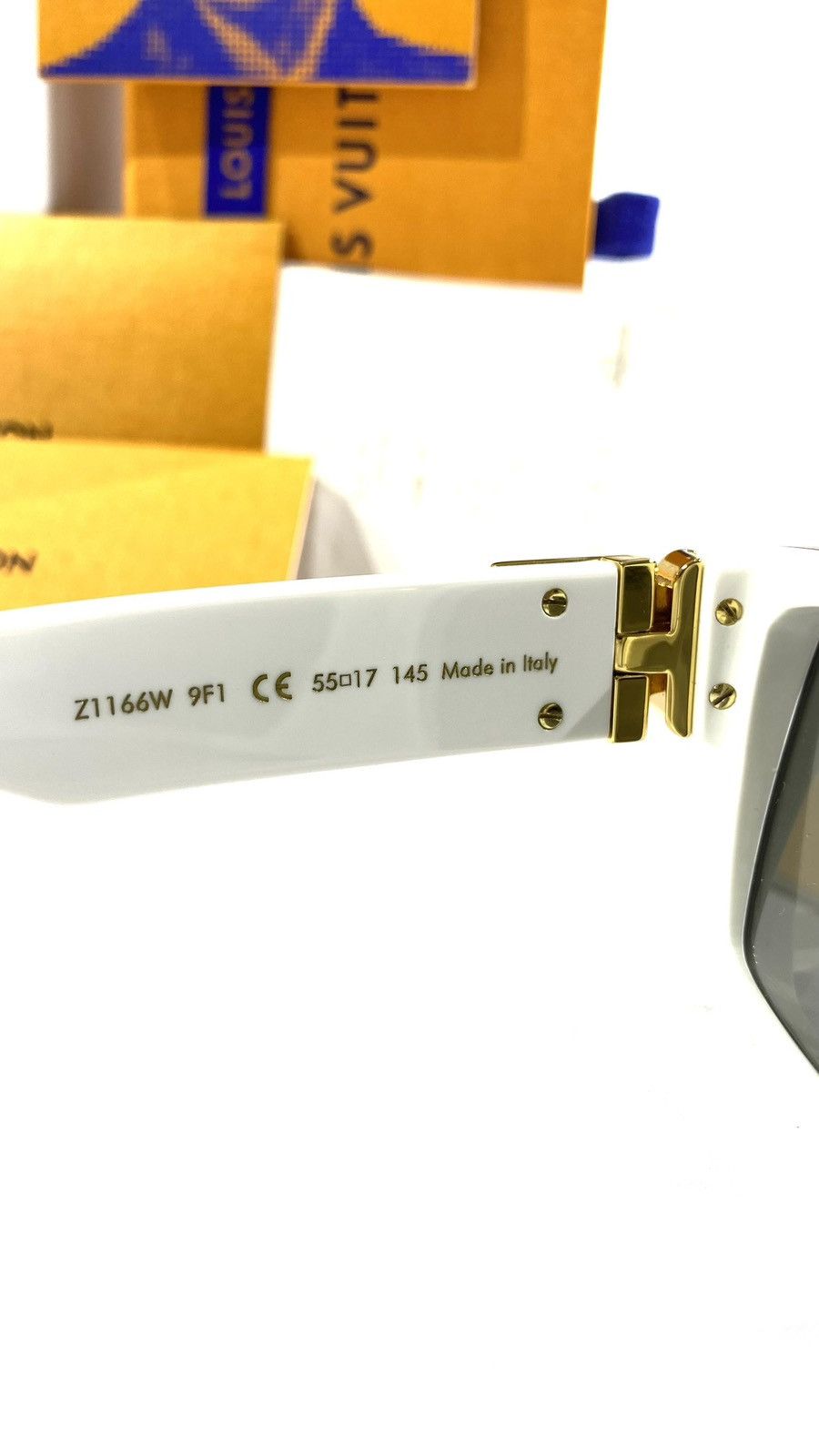Louis Vuitton Louis Vuitton white Millionaire Sunglasses W by Virgil Abloh Size ONE SIZE - 7 Thumbnail