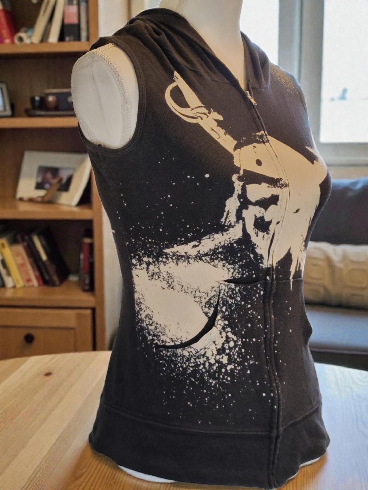 Disney Disney Pirates of the Caribbean Sleeveless Hoodie Size Small Size S / US 4 / IT 40 - 4 Thumbnail