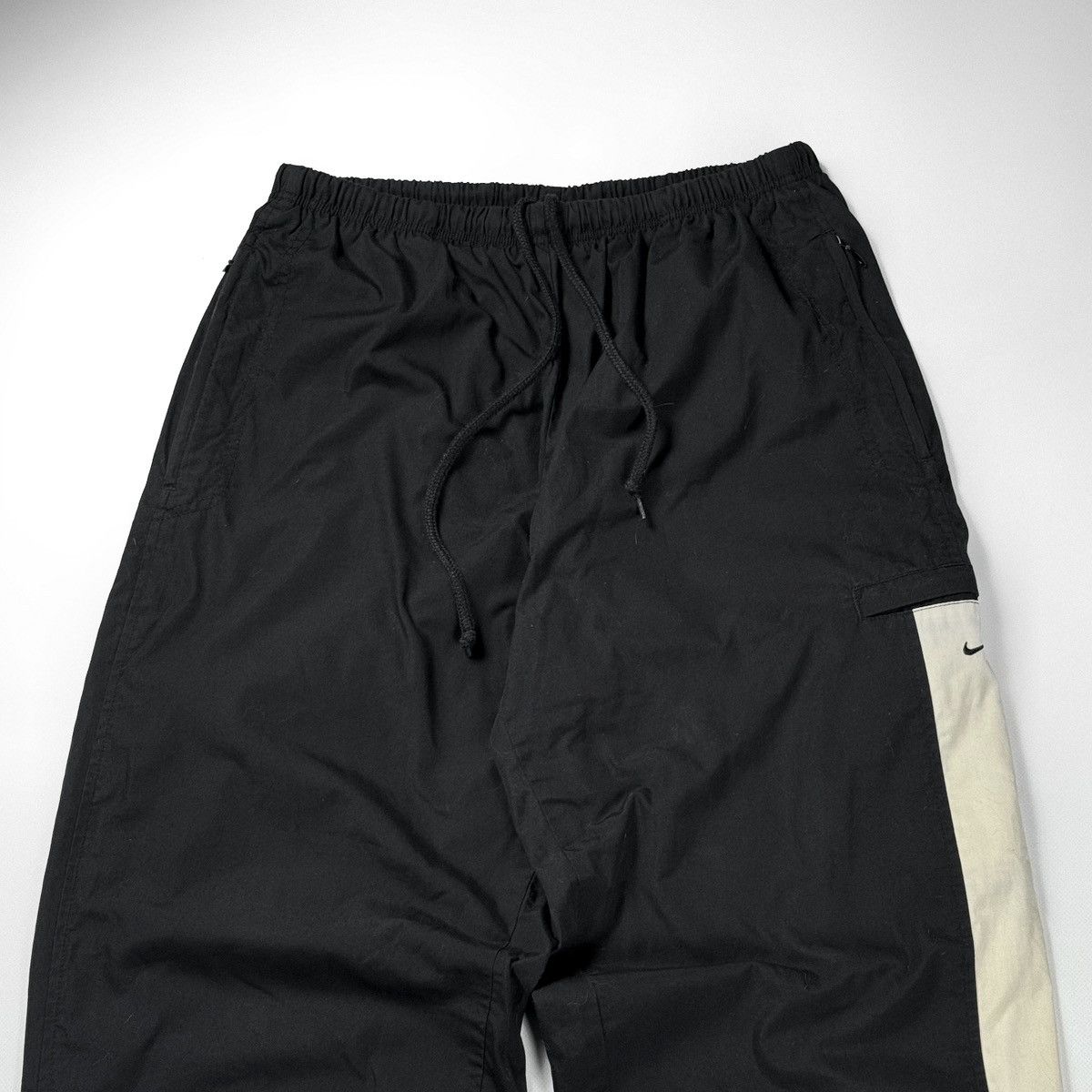 Nike Nike Cargo Logo Track Pants VIntage Size US 36 / EU 52 - 2 Thumbnail