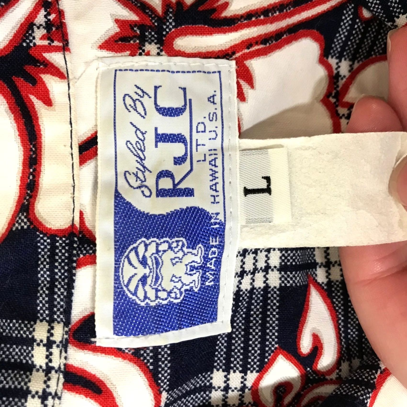 ALOHAS RJC Hibiscus Floral Plaid Aloha Shirt Navy White Red USA Made Mens L Shirt Size US L / EU 52-54 / 3 - 7 Thumbnail