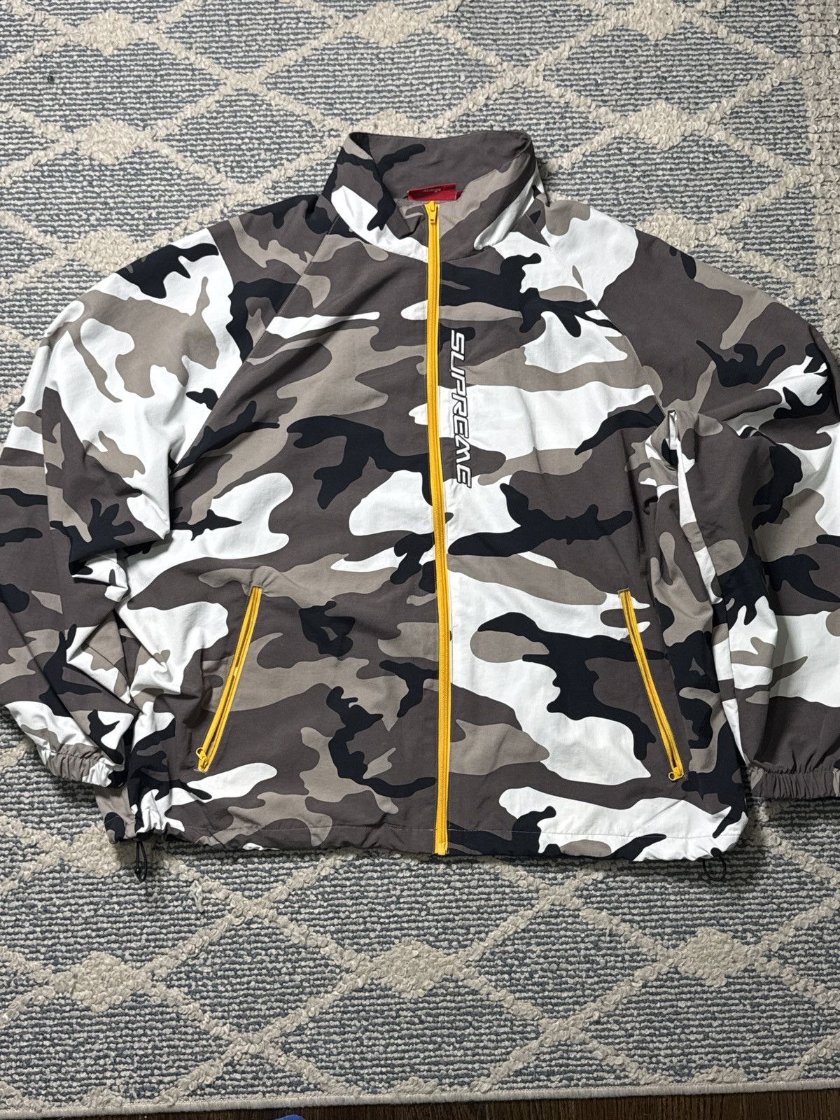 Tyga着用 Supreme Color Blocked jaket Supreme Color Blocked Track Jacket (SS16)
