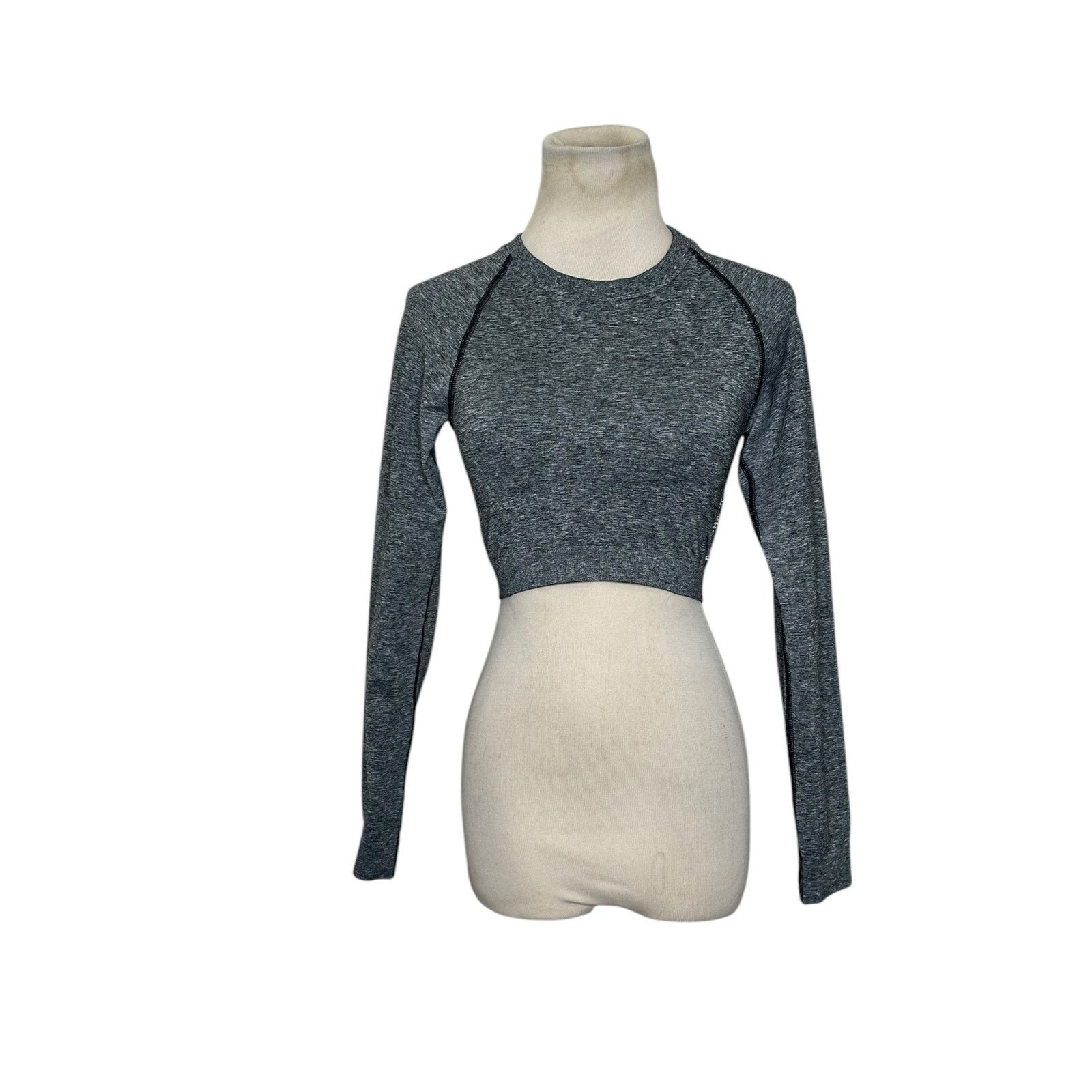 Gymshark Gymshark Adapt Seamless Long Sleeve Crop Top size Small Size S / US 4 / IT 40 - 10 Thumbnail